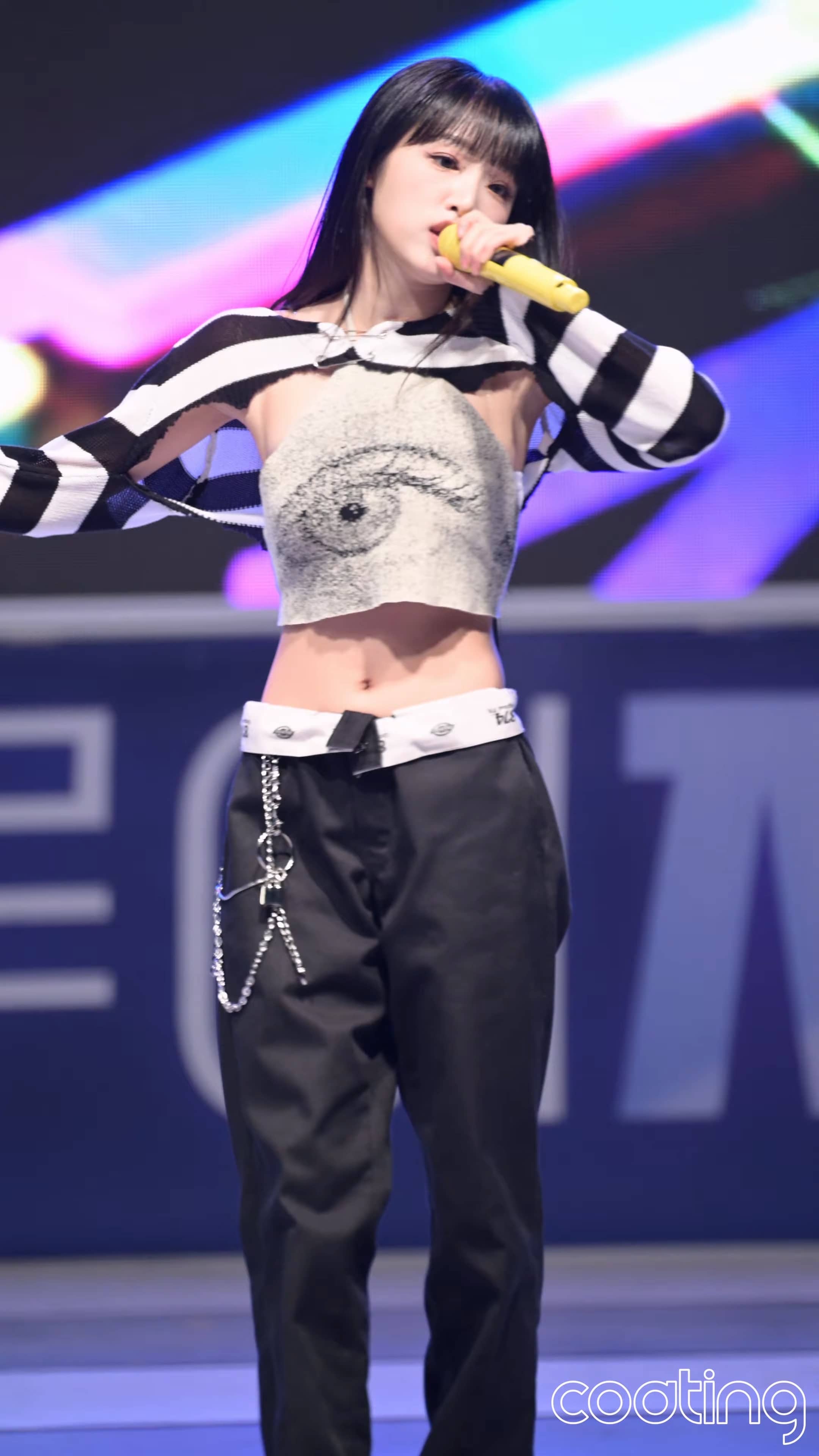 221028 YENA 饭拍秀9部fancam合集[4.42G]插图1