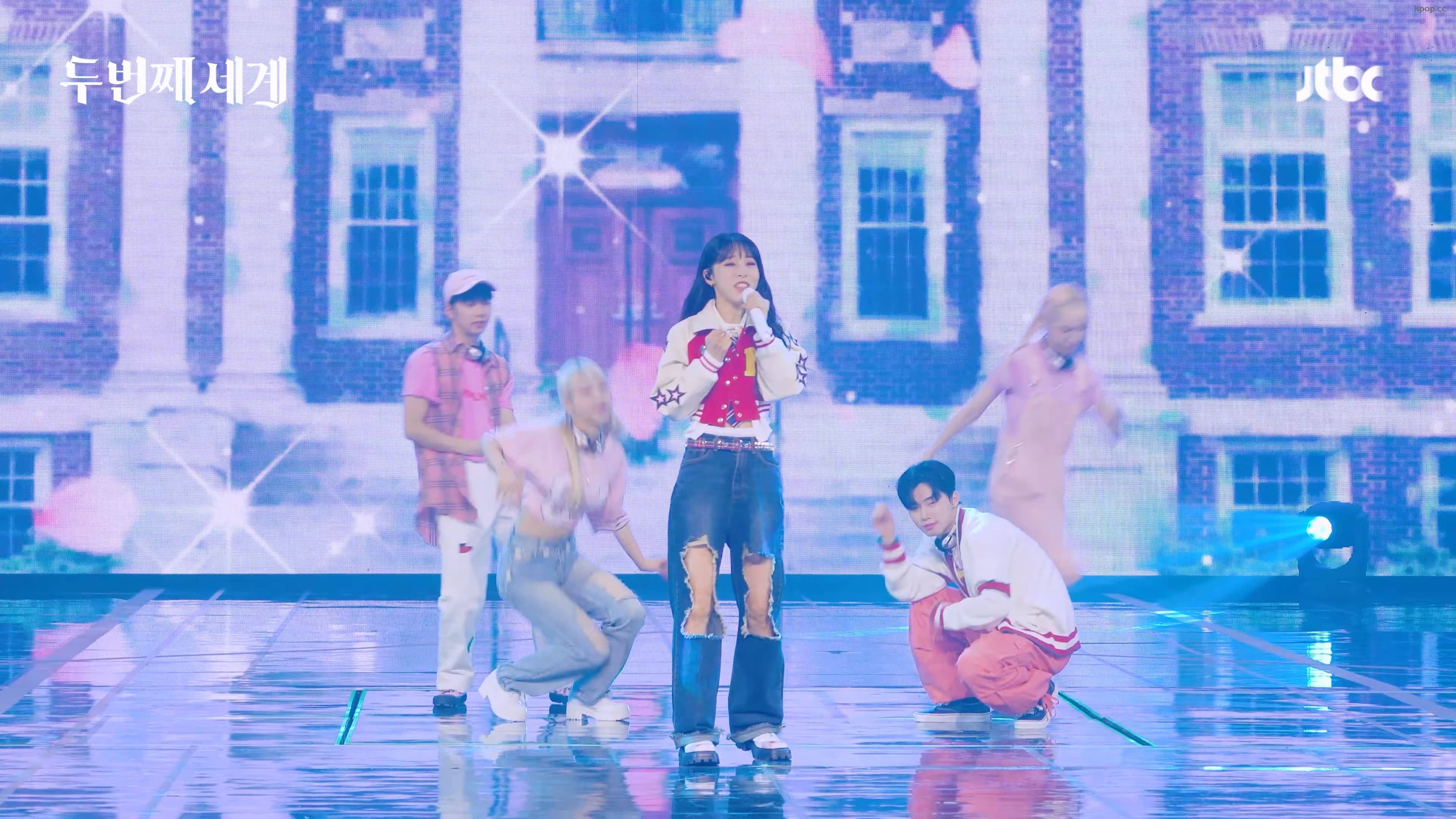 221108 MoonByul 饭拍秀1部fancam合集[358M]插图