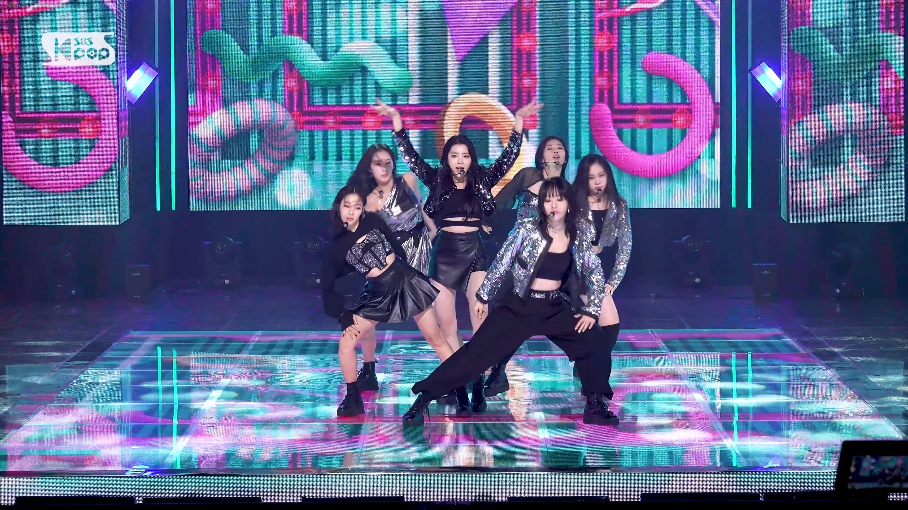 221113 Queenz Eye 饭拍秀2部fancam合集[951M]插图