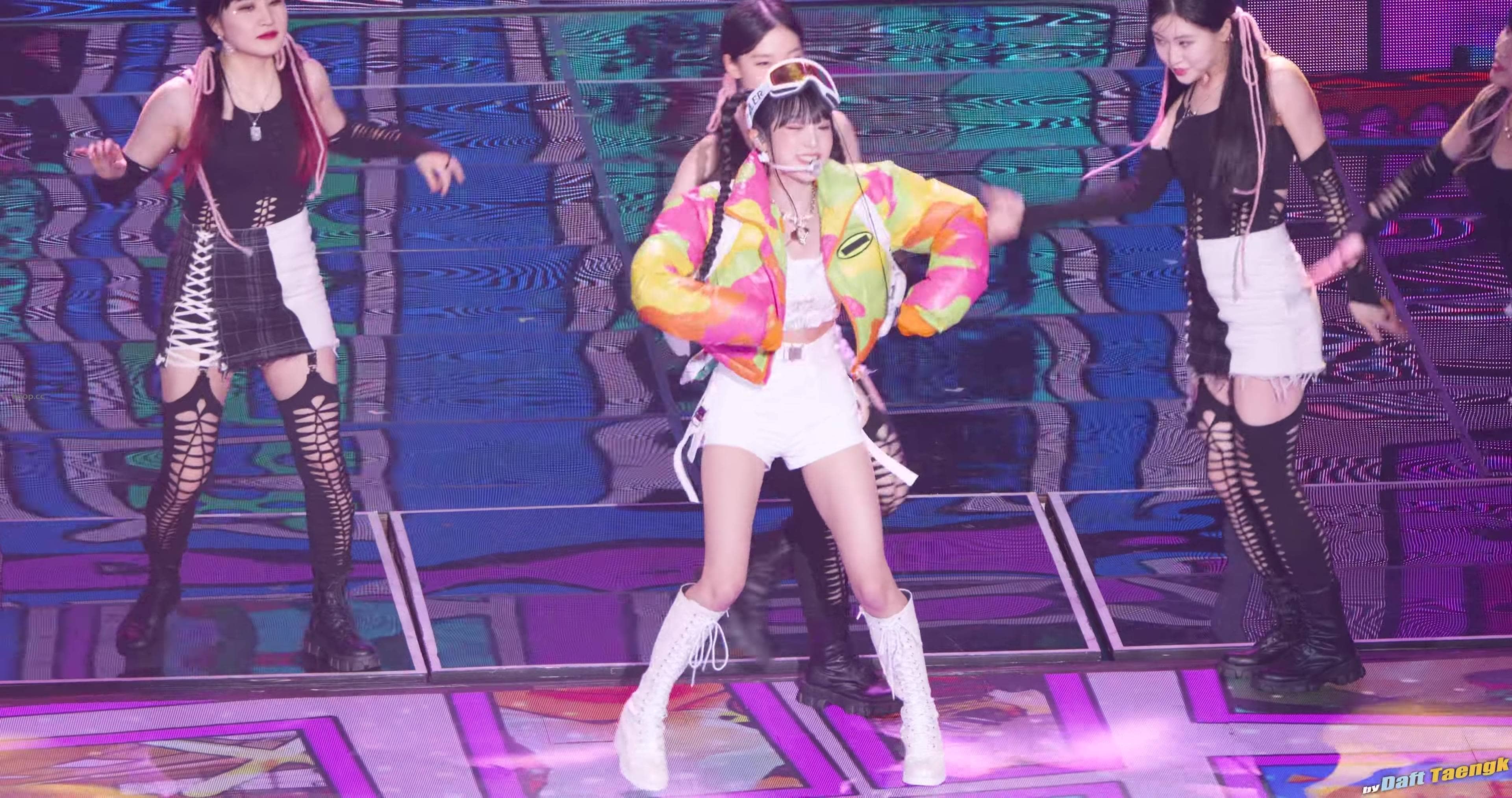 221216 YENA 饭拍秀4部fancam合集[1.55G]插图1