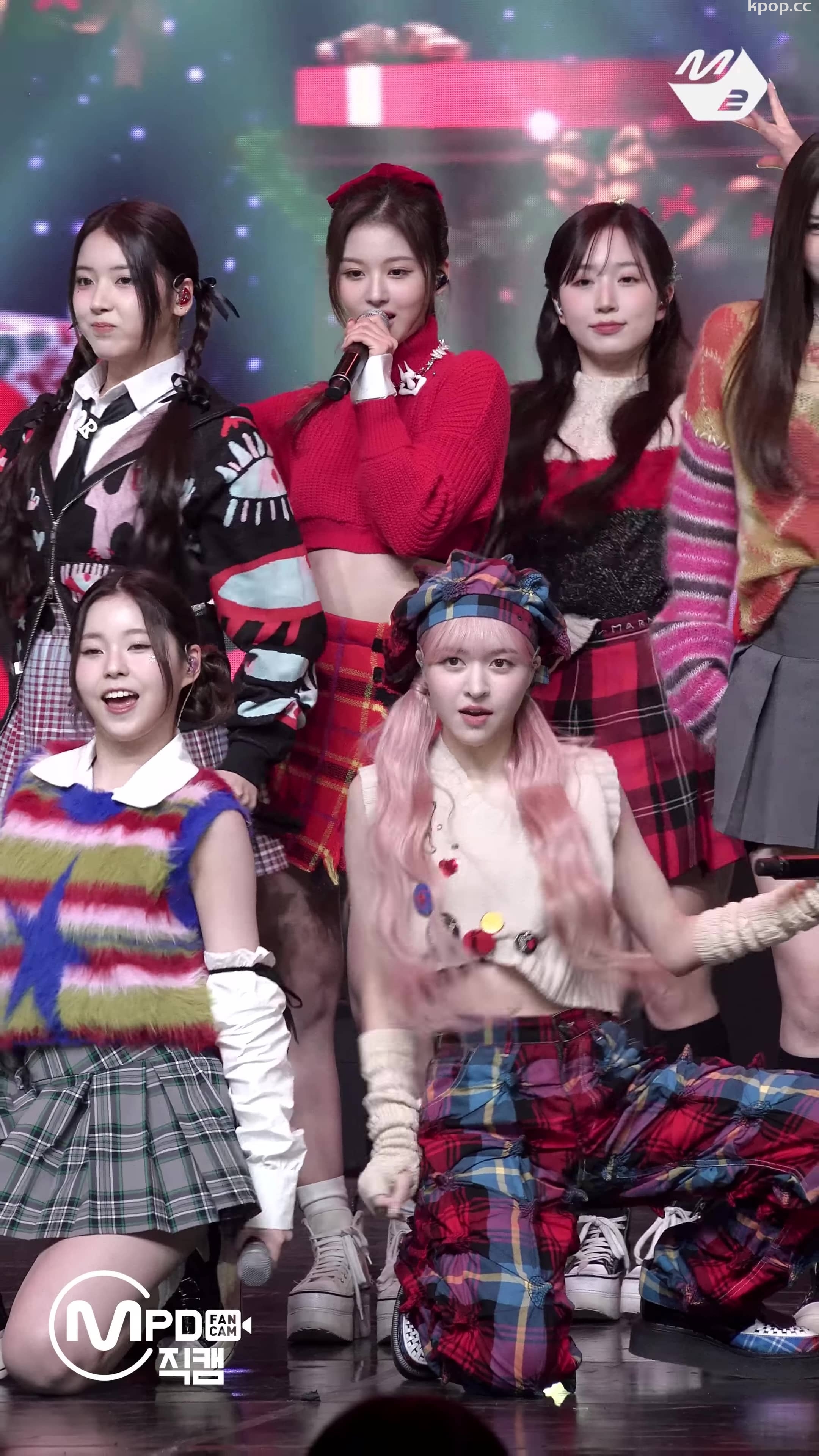 221229 NMIXX 饭拍秀4部fancam合集[1.58G]插图1