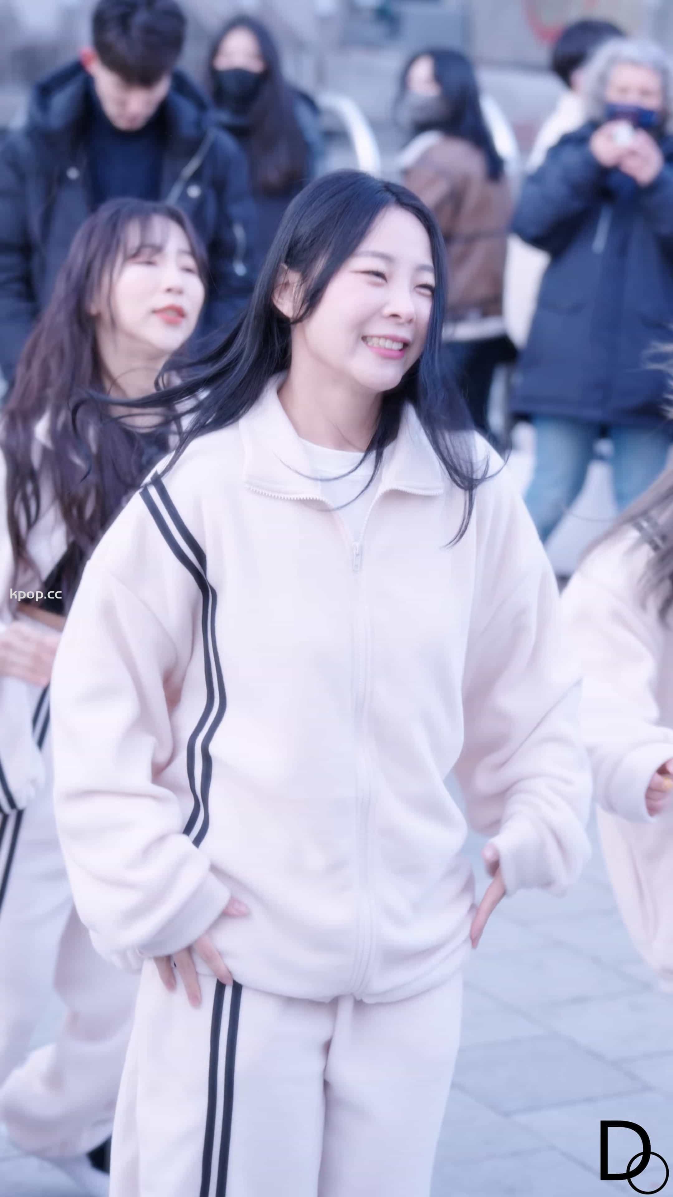 230128 Lady.B 饭拍秀13部fancam合集[3.49G]插图1