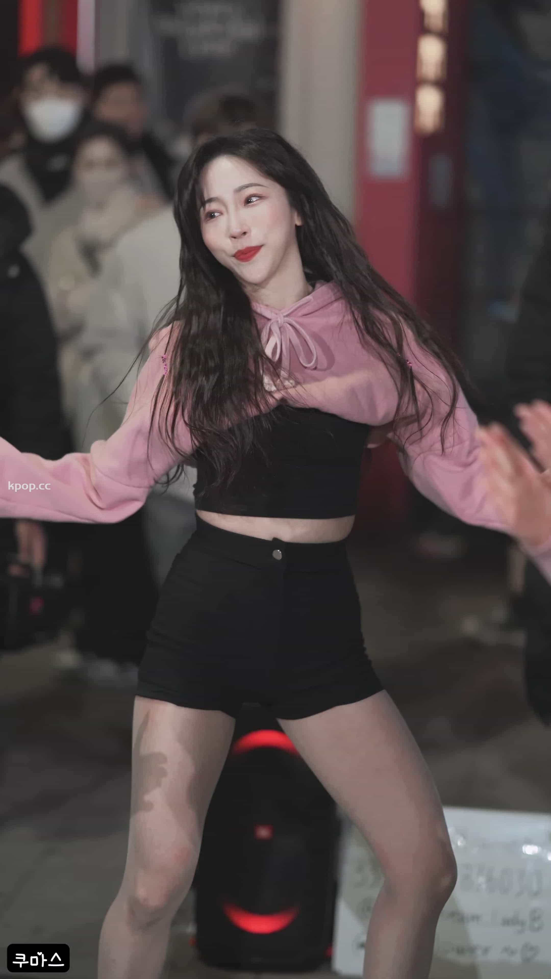 230204 Lady.B 饭拍秀13部fancam合集[4.32G]插图