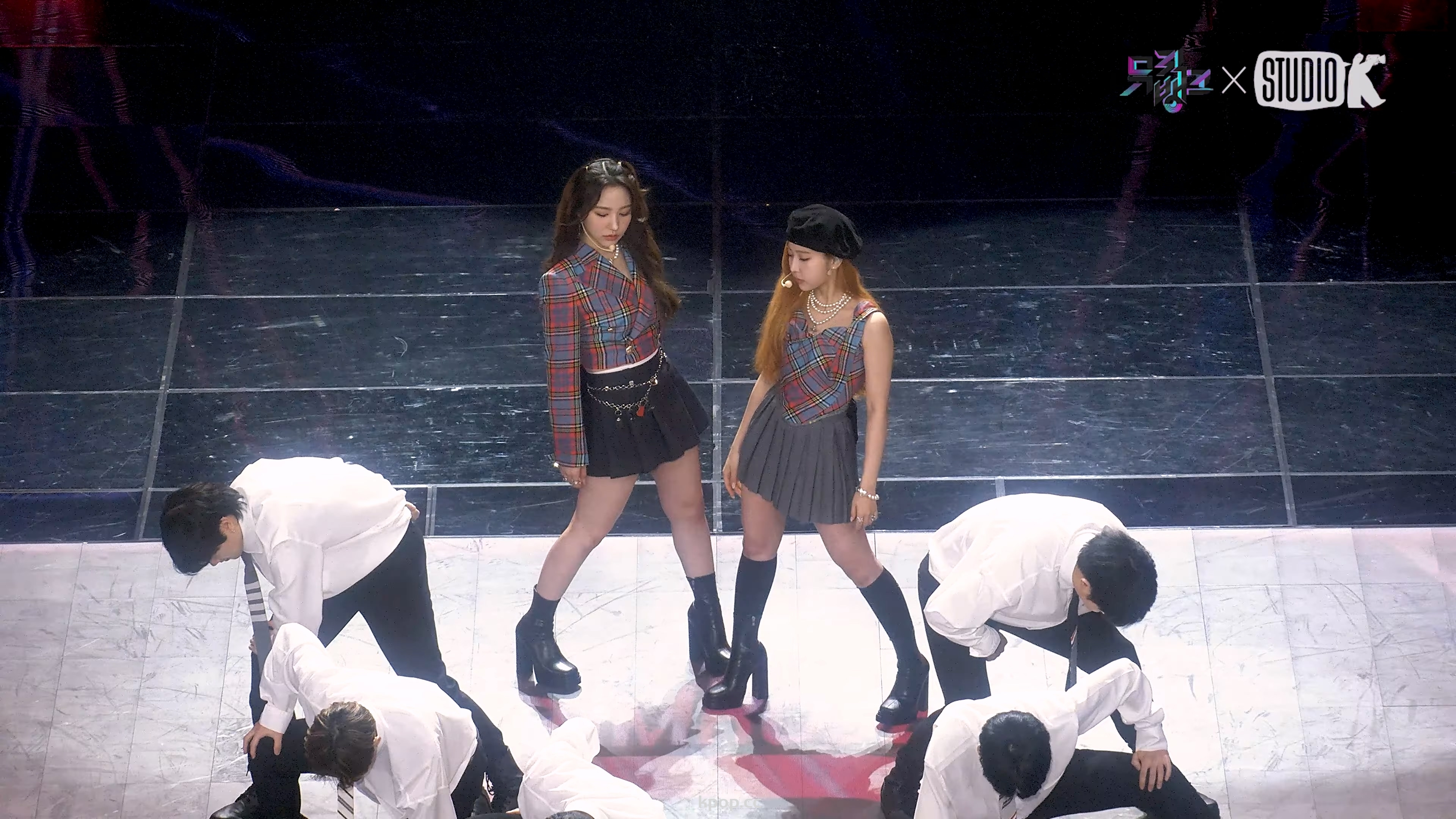 230210 PRIMROSE 饭拍秀1部fancam合集[653M]插图