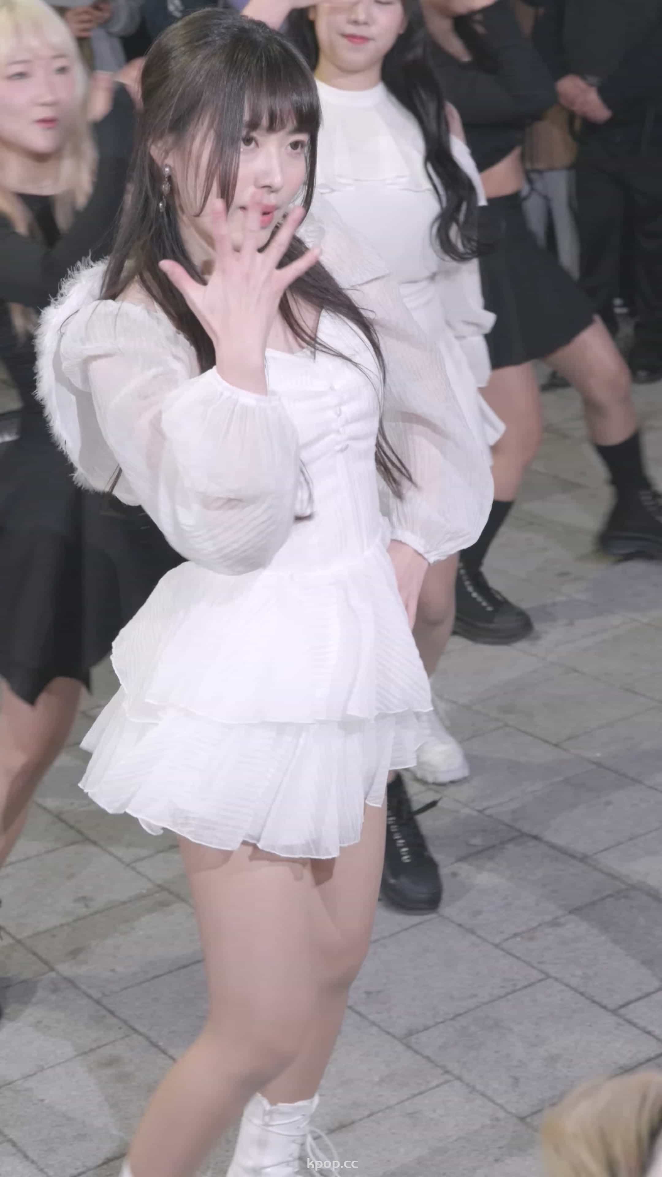 230311 Lady.B 饭拍秀12部fancam合集[2.84G]插图1