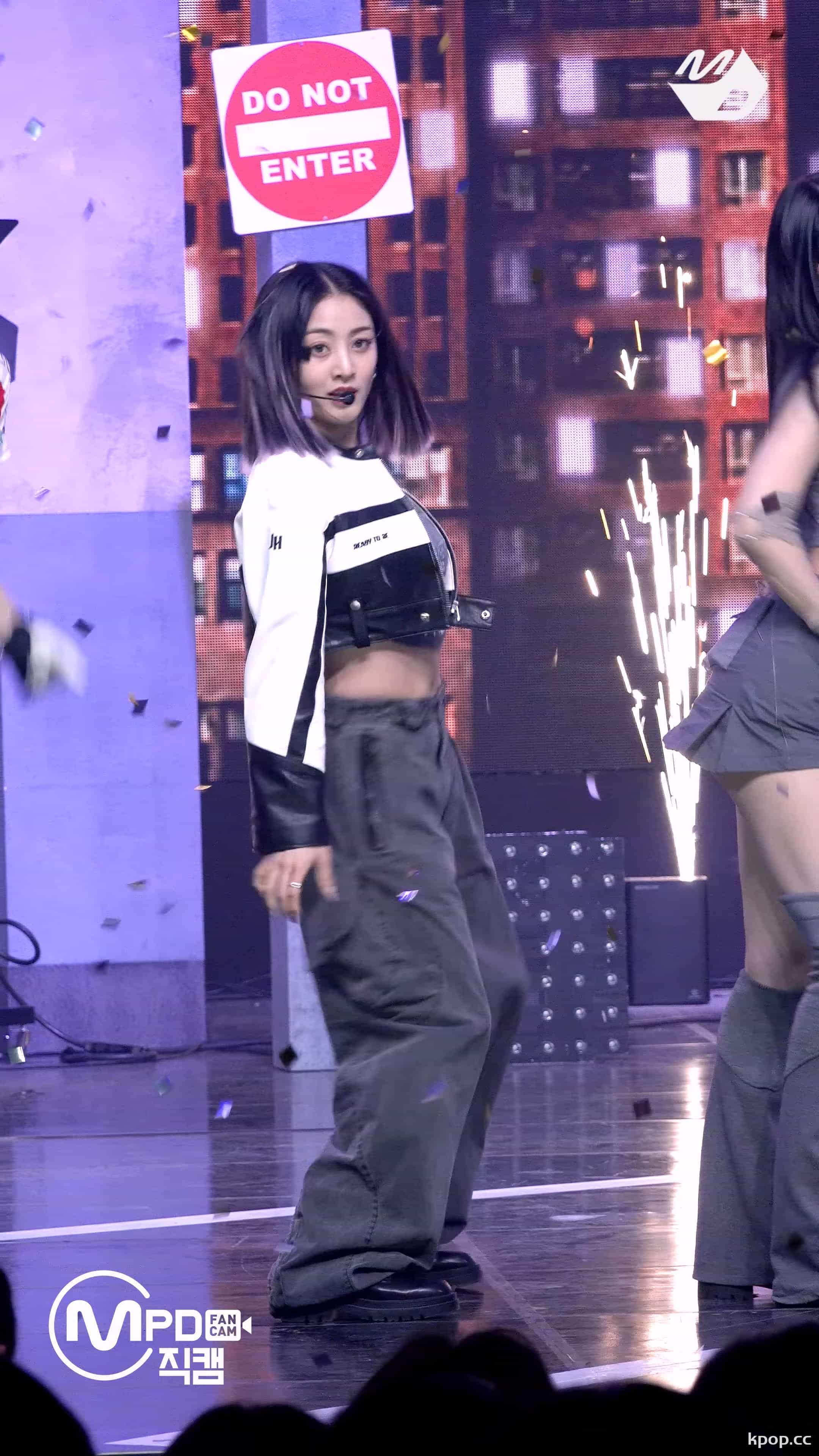 230316 TWICE 饭拍秀14部fancam合集[6.11G]插图1