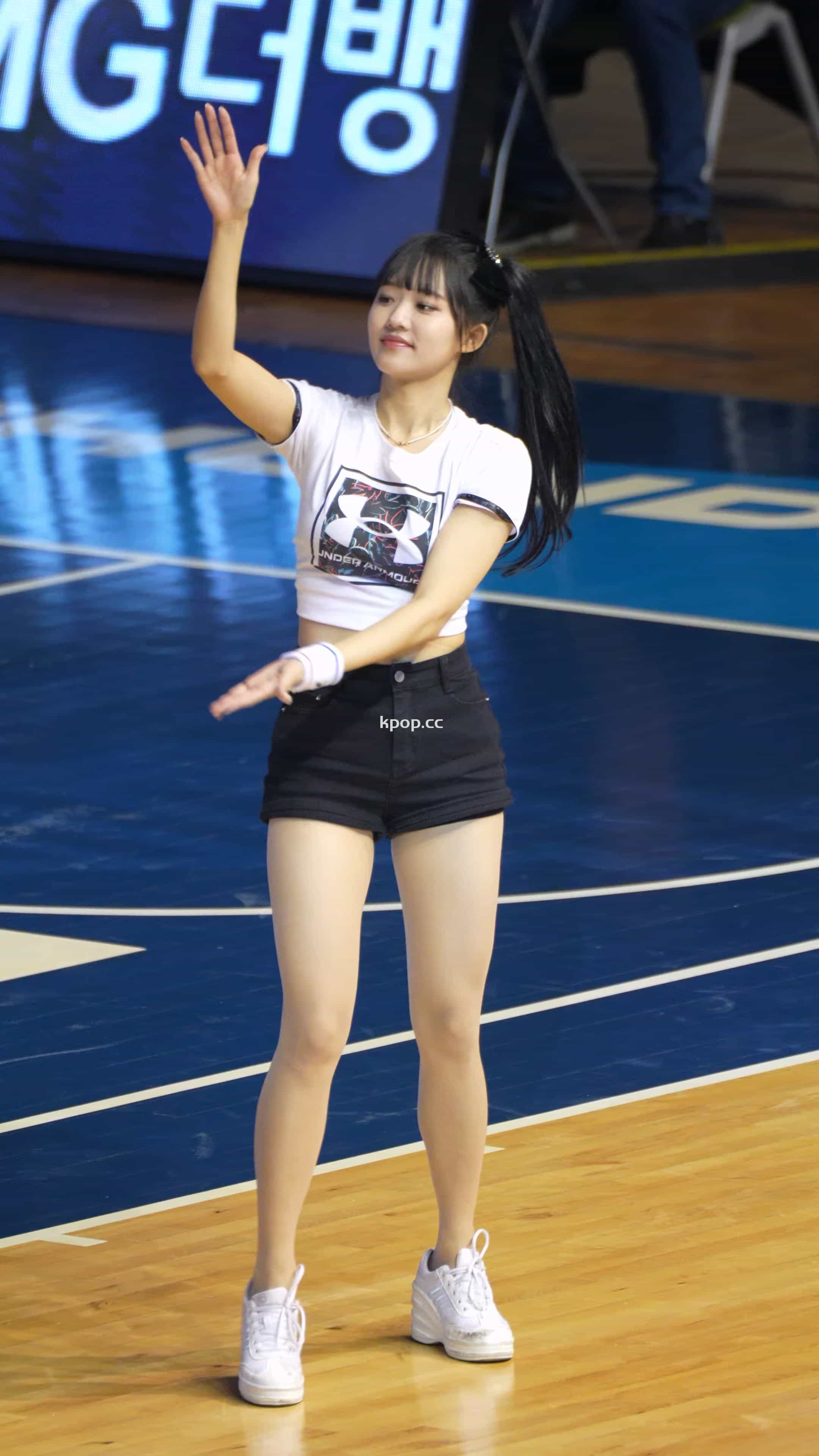 230326 啦啦队饭拍秀98部fancam合集[25.2G]插图1