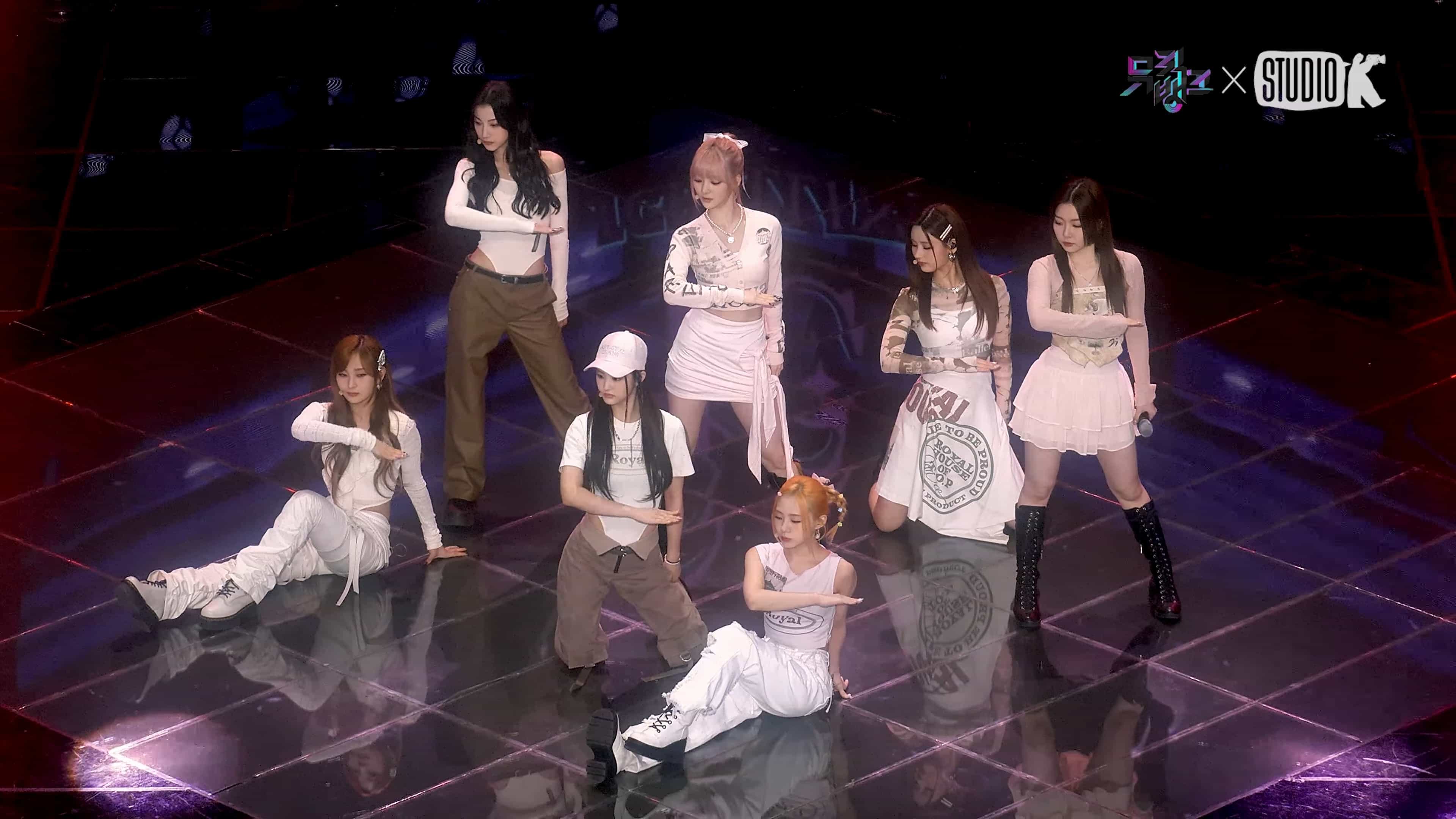 230331 ICHILLIN 饭拍秀1部fancam合集[591M]插图