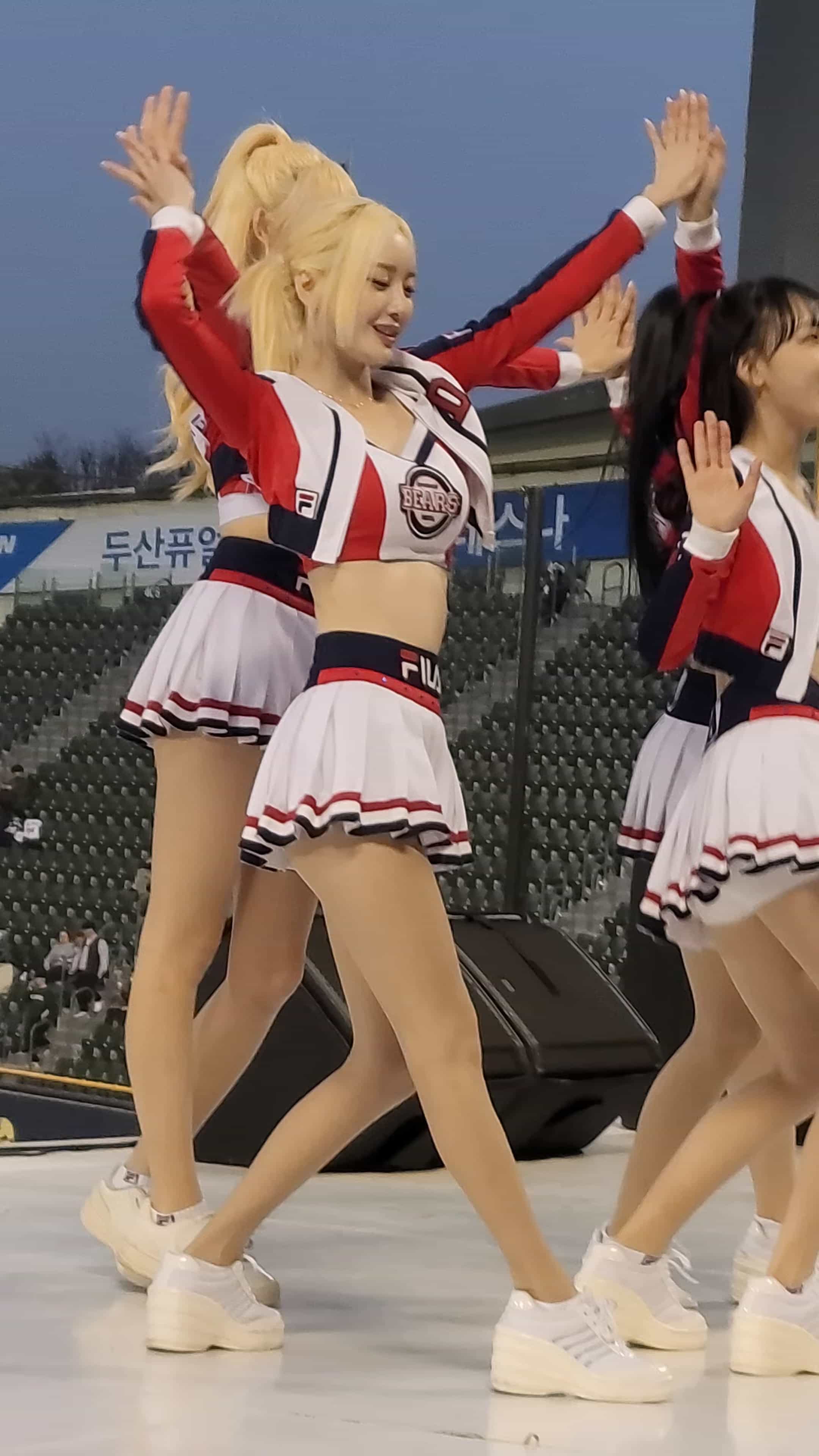 230415 啦啦队饭拍秀98部fancam合集[29.9G]插图3