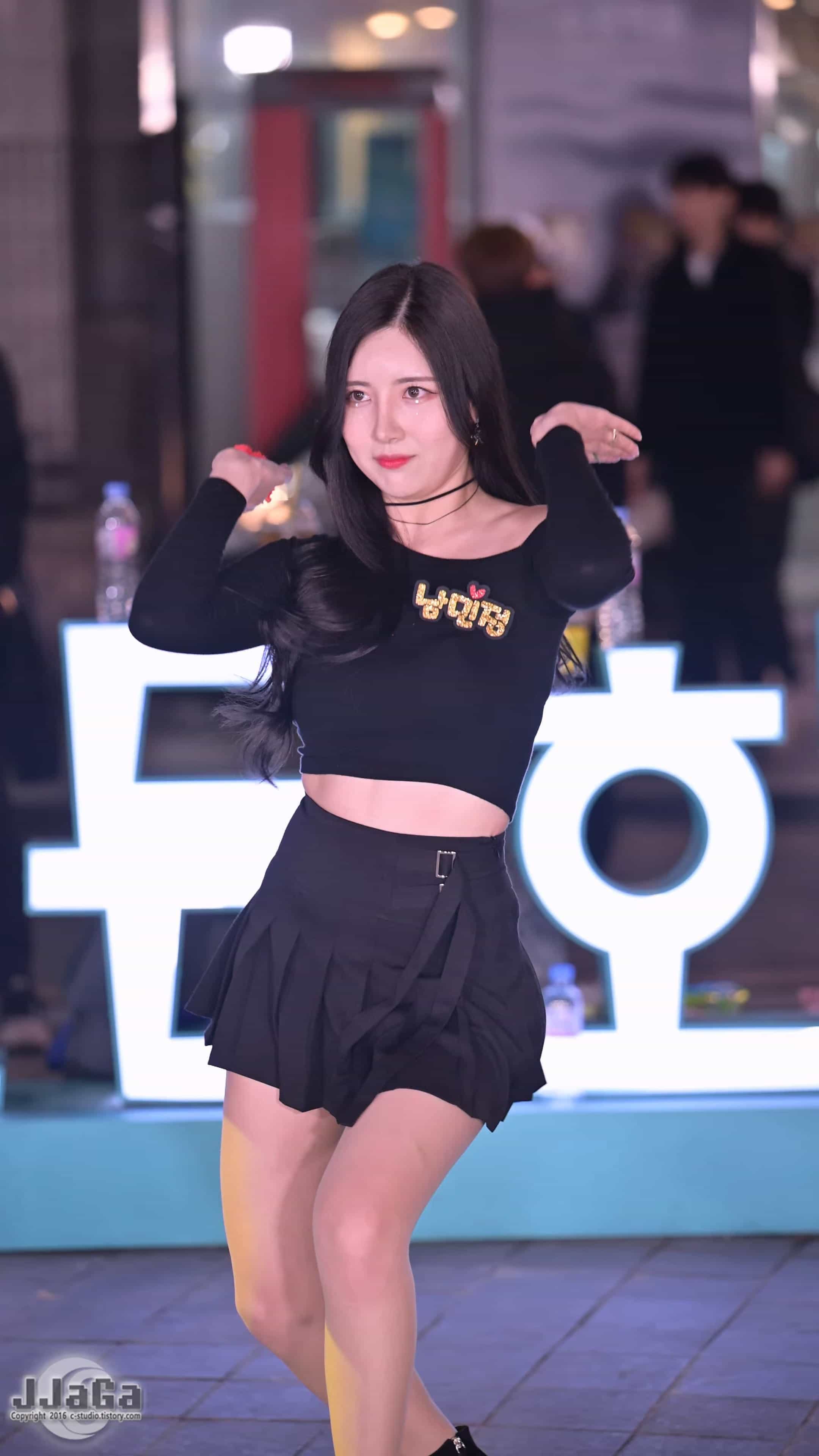 230414 Nam MinJeong 饭拍秀9部fancam合集[4.81G]插图