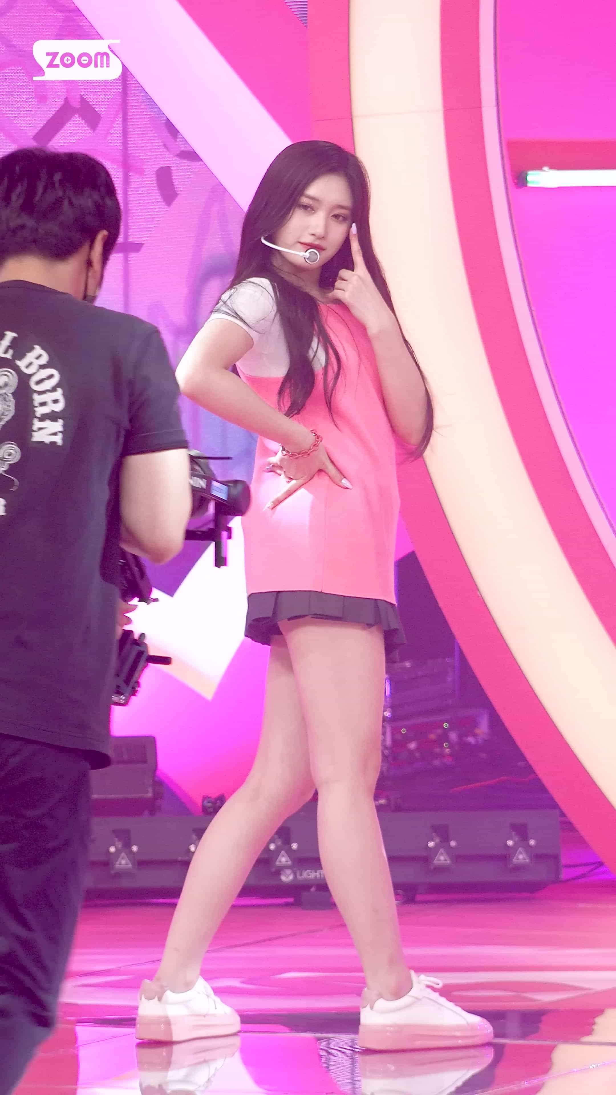 230416 IVE 饭拍秀24部fancam合集[10.64G]插图3