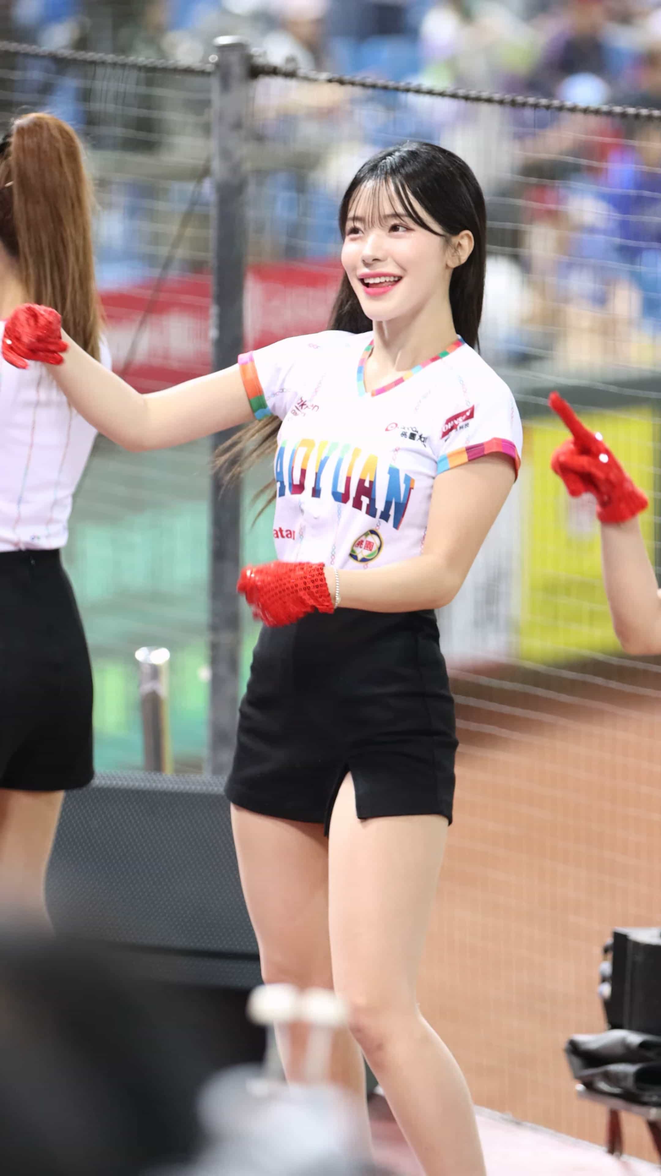 230417 啦啦队饭拍秀71部fancam合集[23.8G]插图2