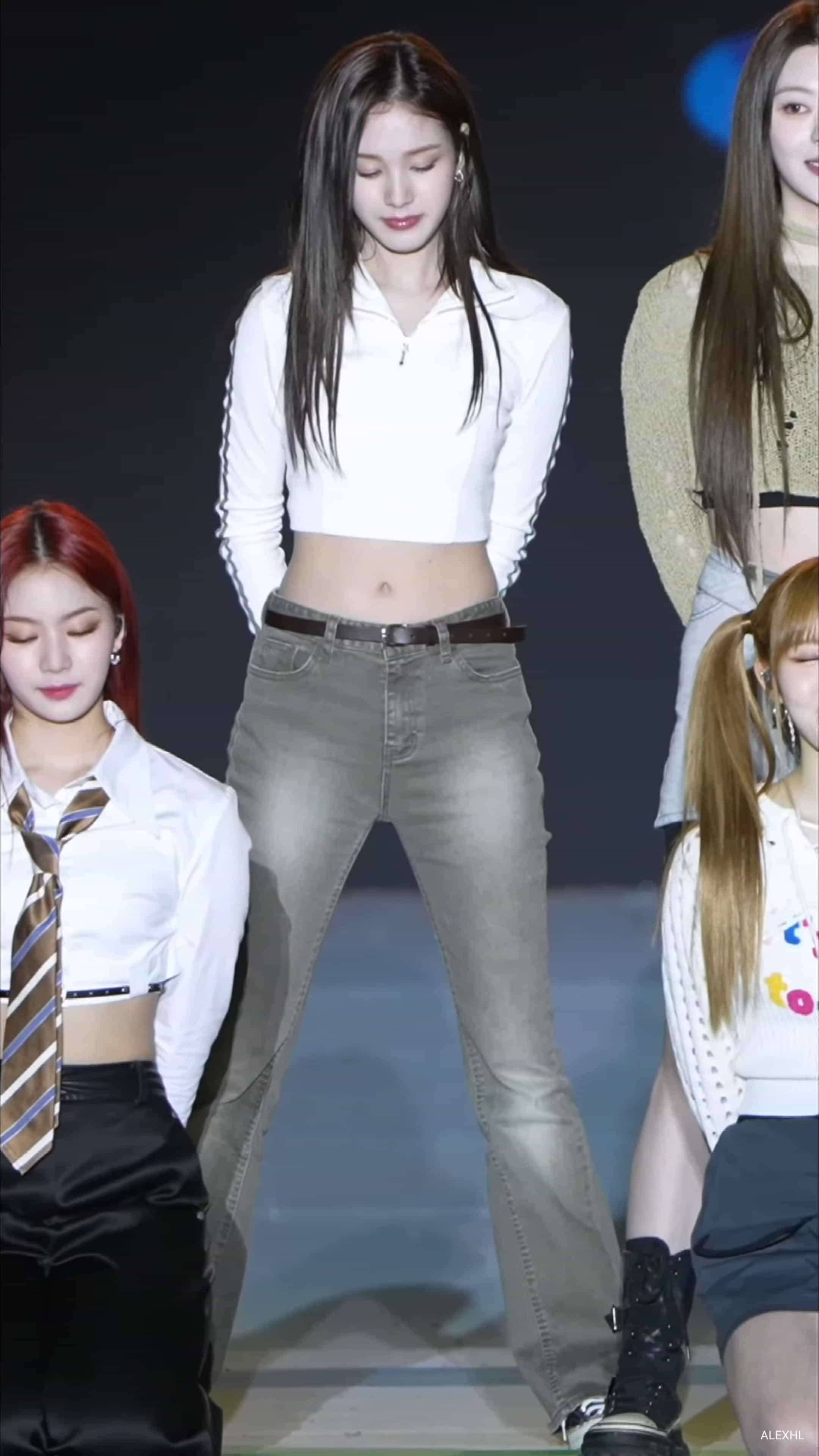 230421 STAYC 饭拍秀15部fancam合集[15G]插图1