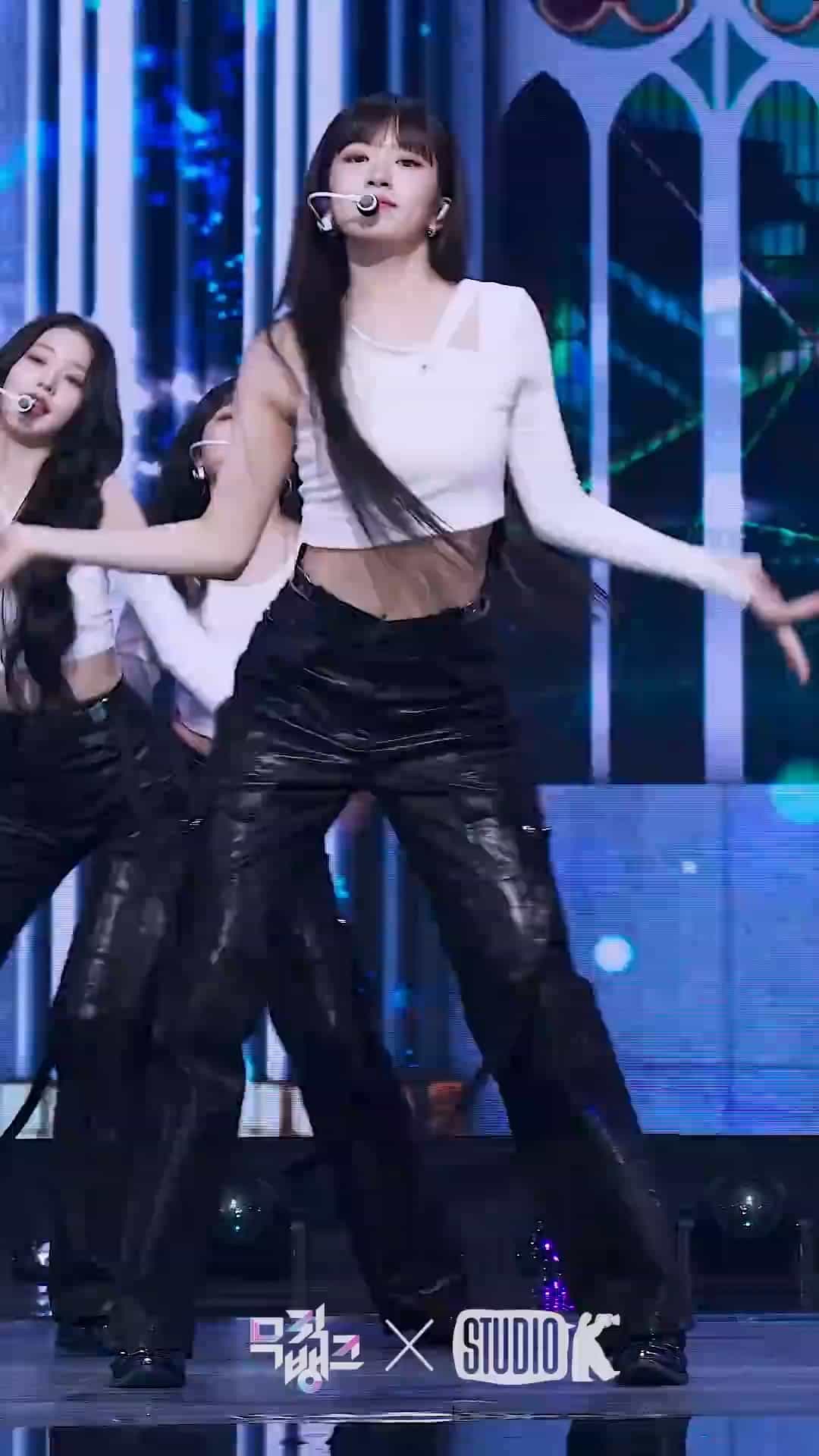 230421 IVE 饭拍秀7部fancam合集[1.98G]插图