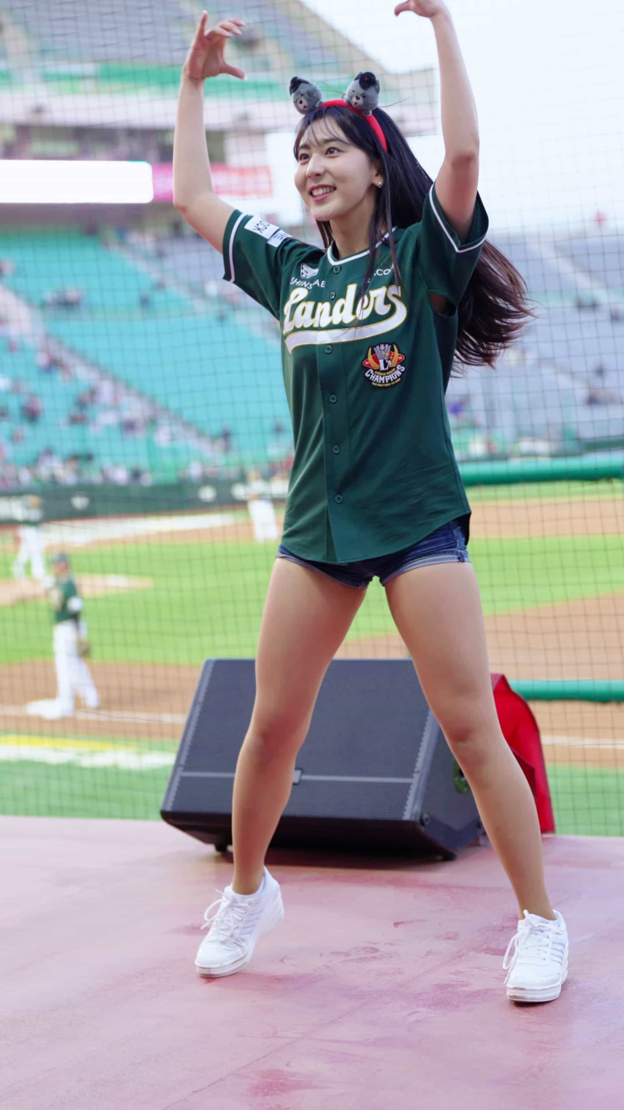 230424 啦啦队饭拍秀104部fancam合集[27.7G]插图