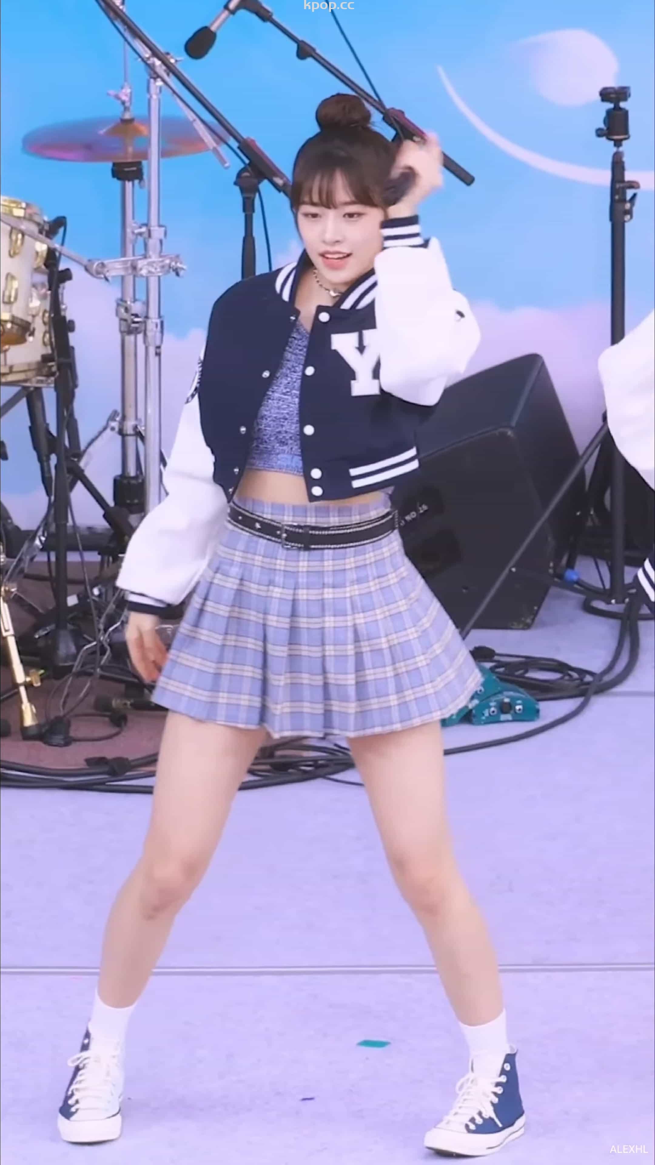 230520 IVE 饭拍秀33部fancam合集[9.95G]插图