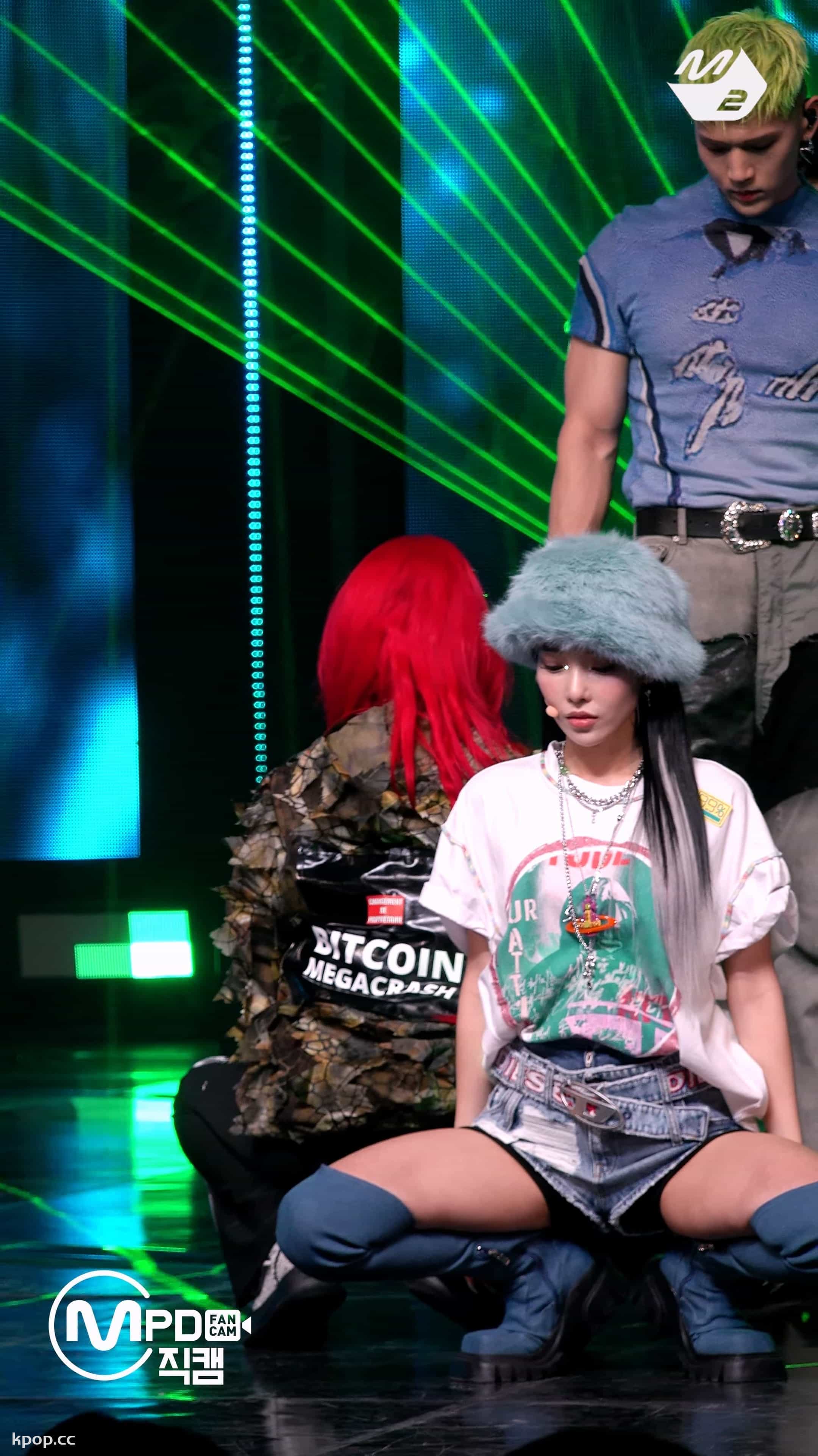 230525 KARD 饭拍秀5部fancam合集[2.36G]插图1