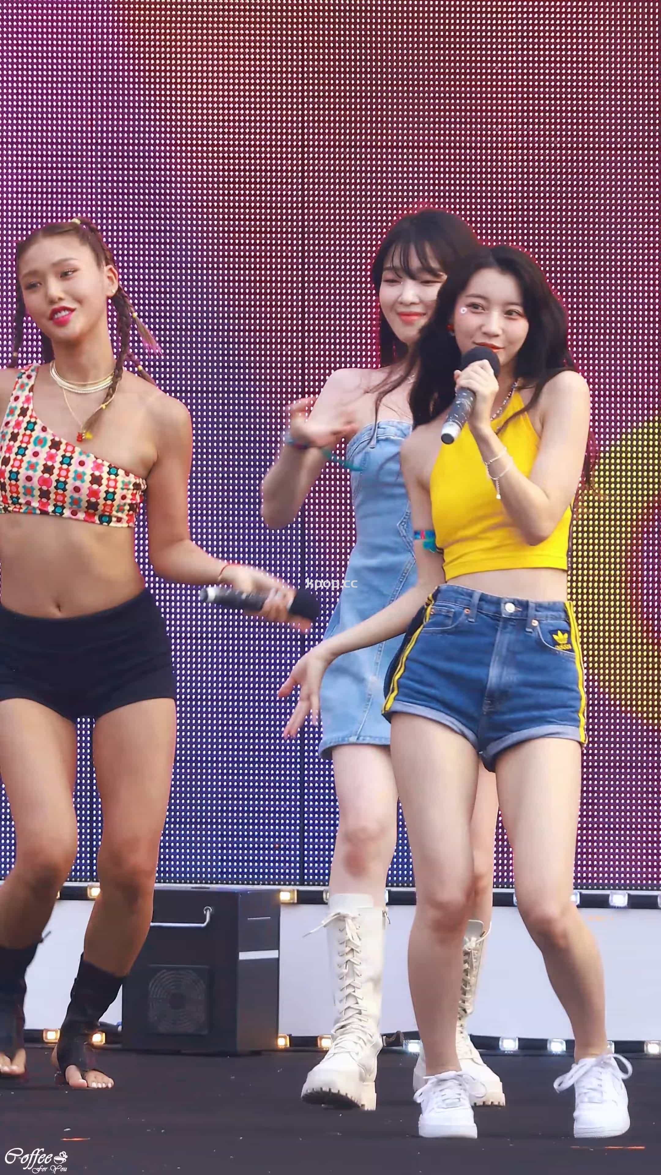 230624 OH MY GIRL 饭拍秀39部fancam合集[22.47G]插图