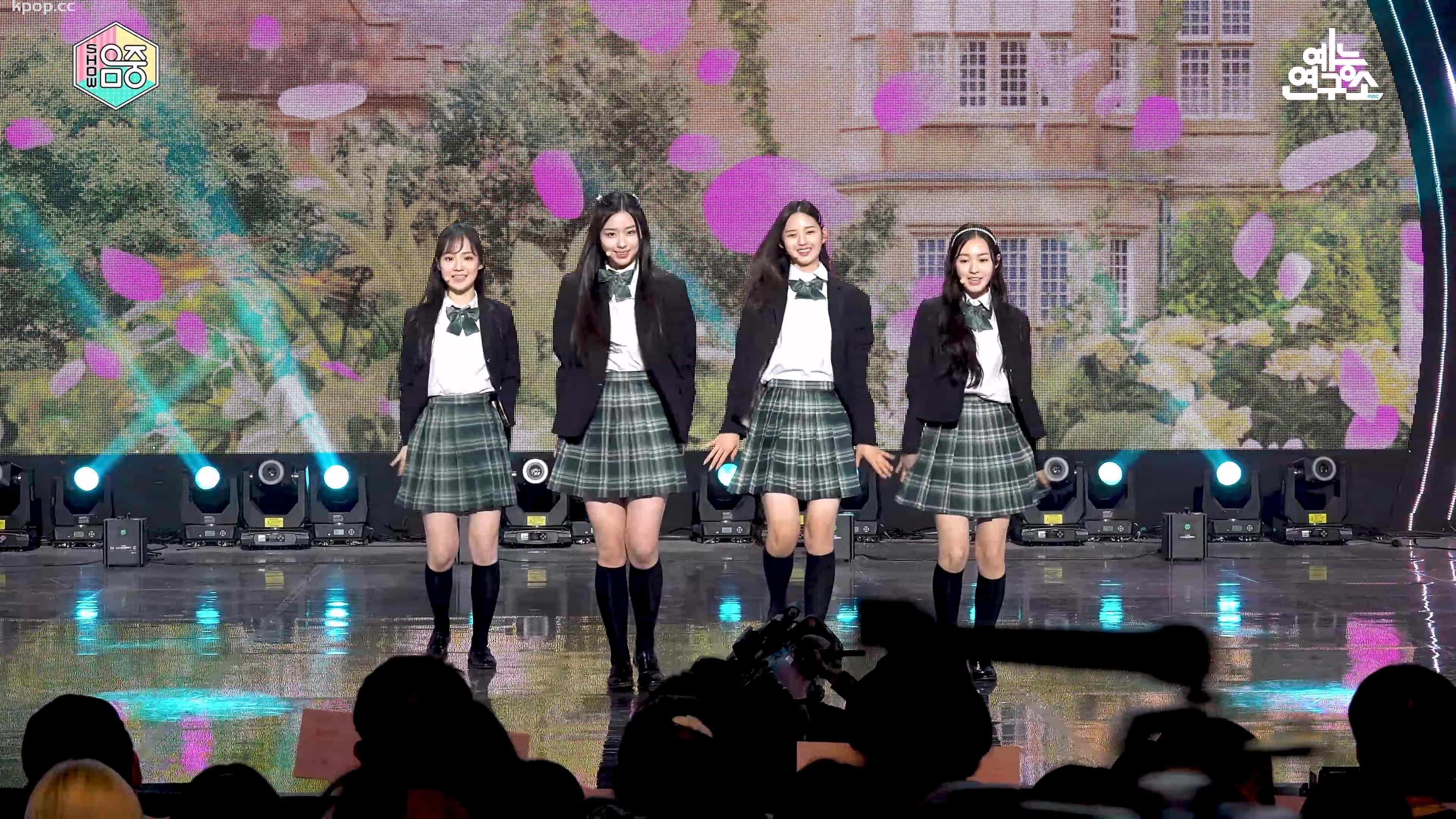 230701 tripleS 饭拍秀1部fancam合集[848M]插图