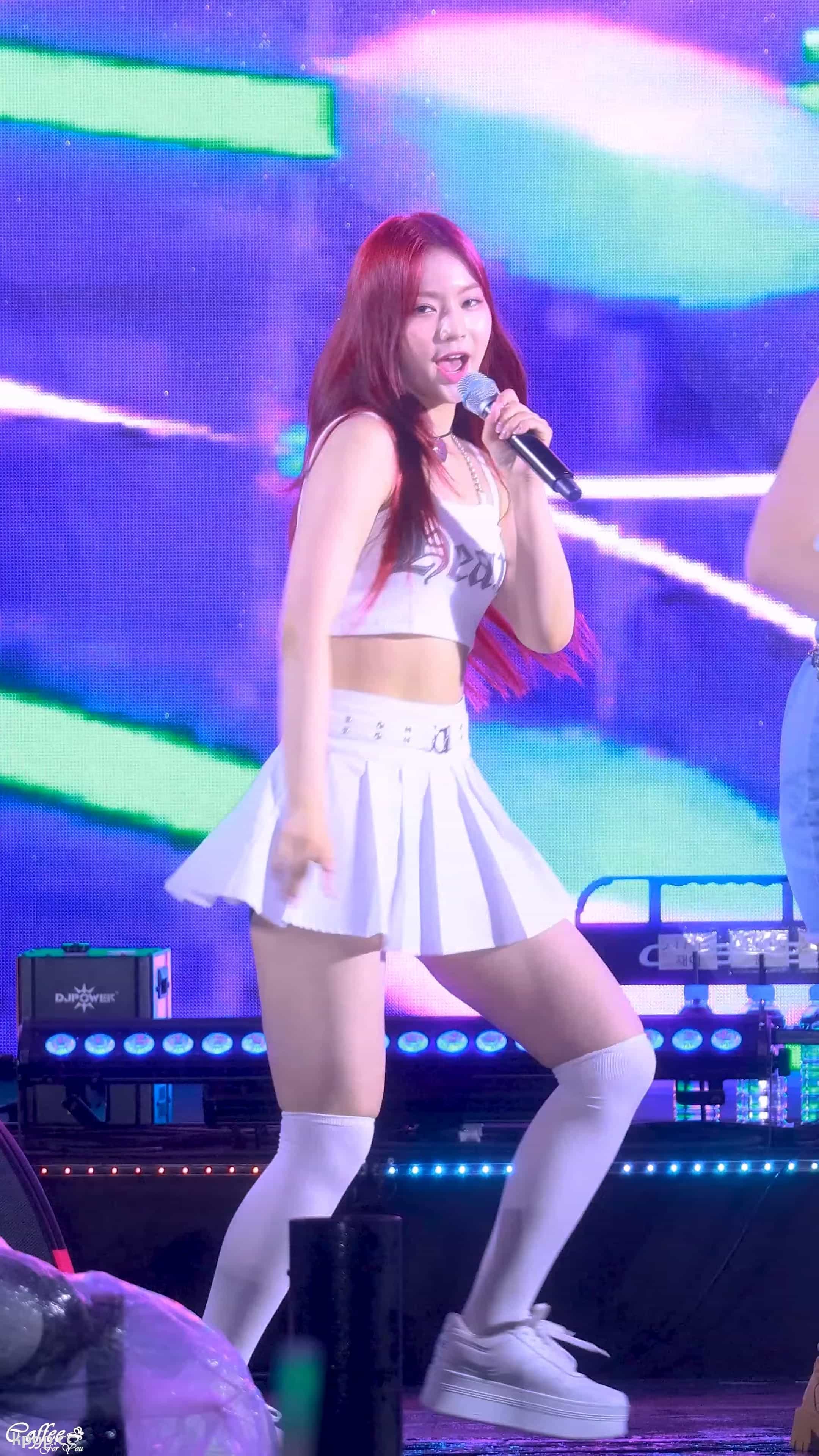 230707 STAYC 饭拍秀41部fancam合集[28.88G]插图1