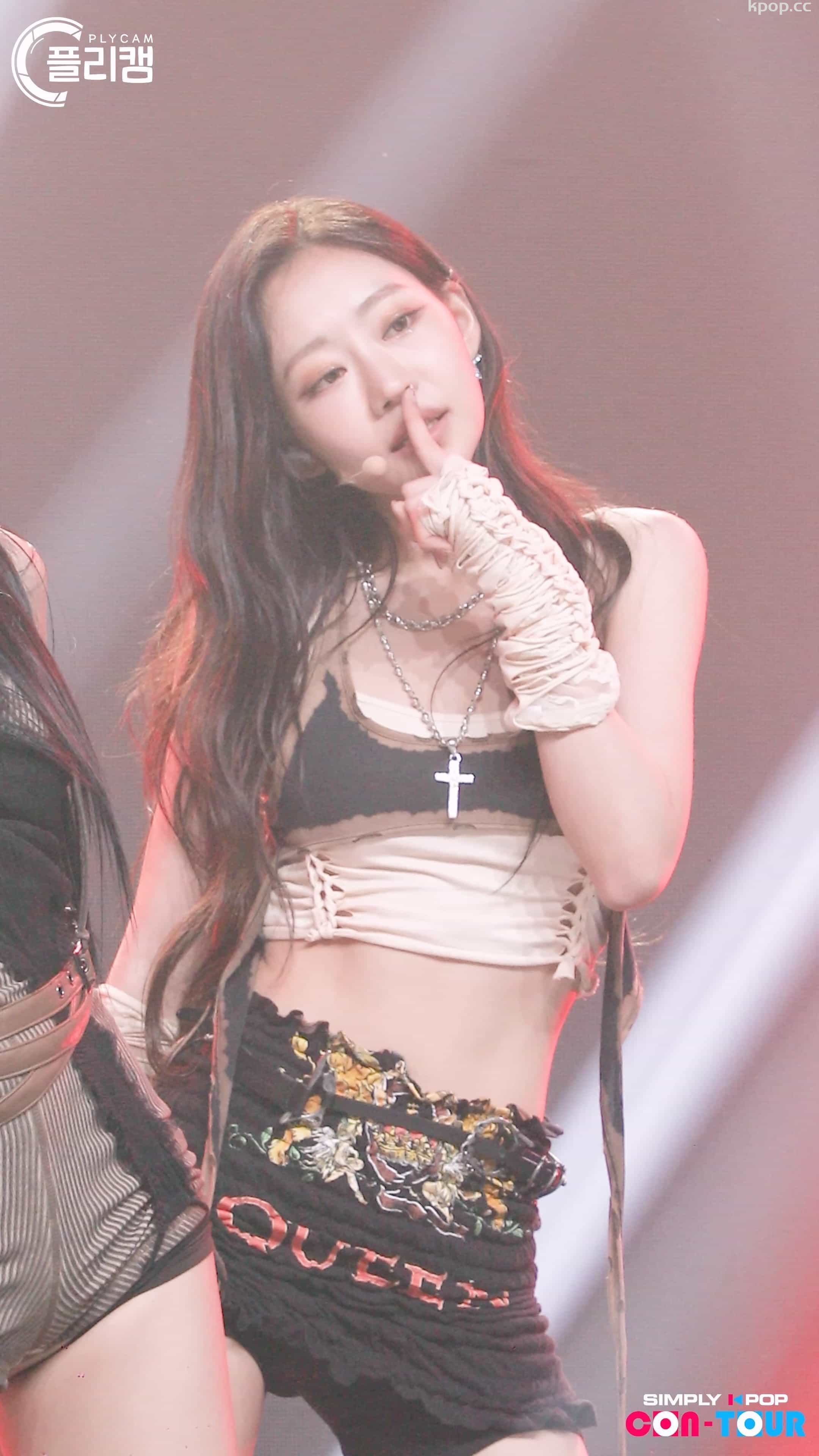 230721 KISS OF LIFE 饭拍秀4部fancam合集[1.45G]插图