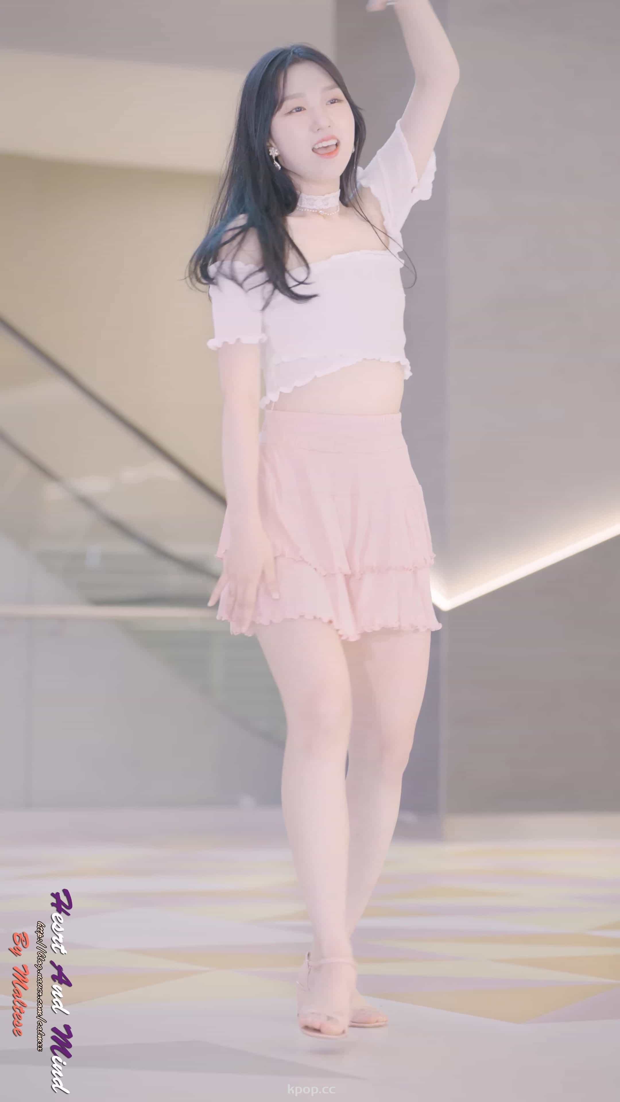 230726 Hana 饭拍秀16部fancam合集[3.5G]插图