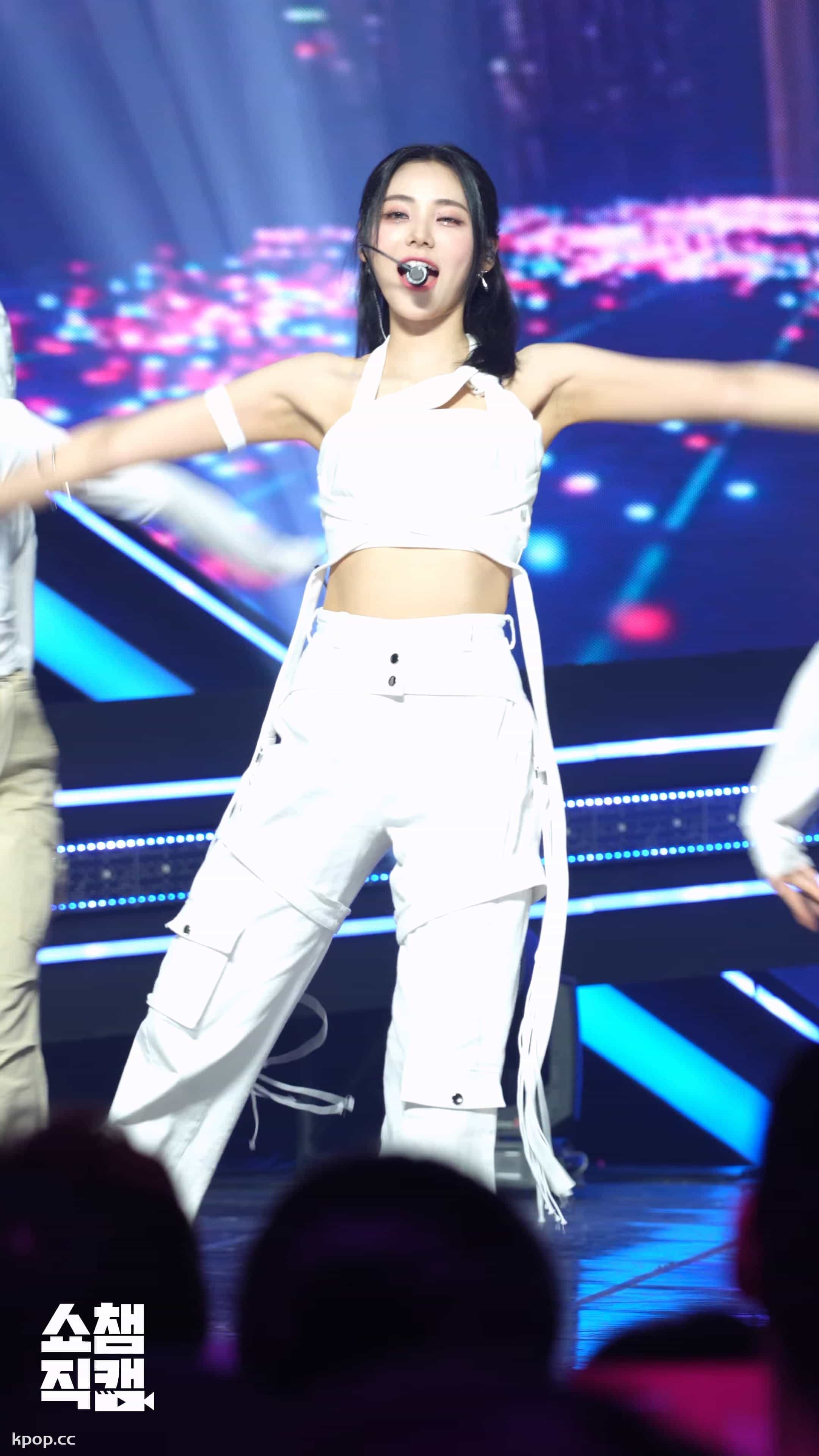 230719 ODD EYE CIRCLE 饭拍秀4部fancam合集[1.87G]插图