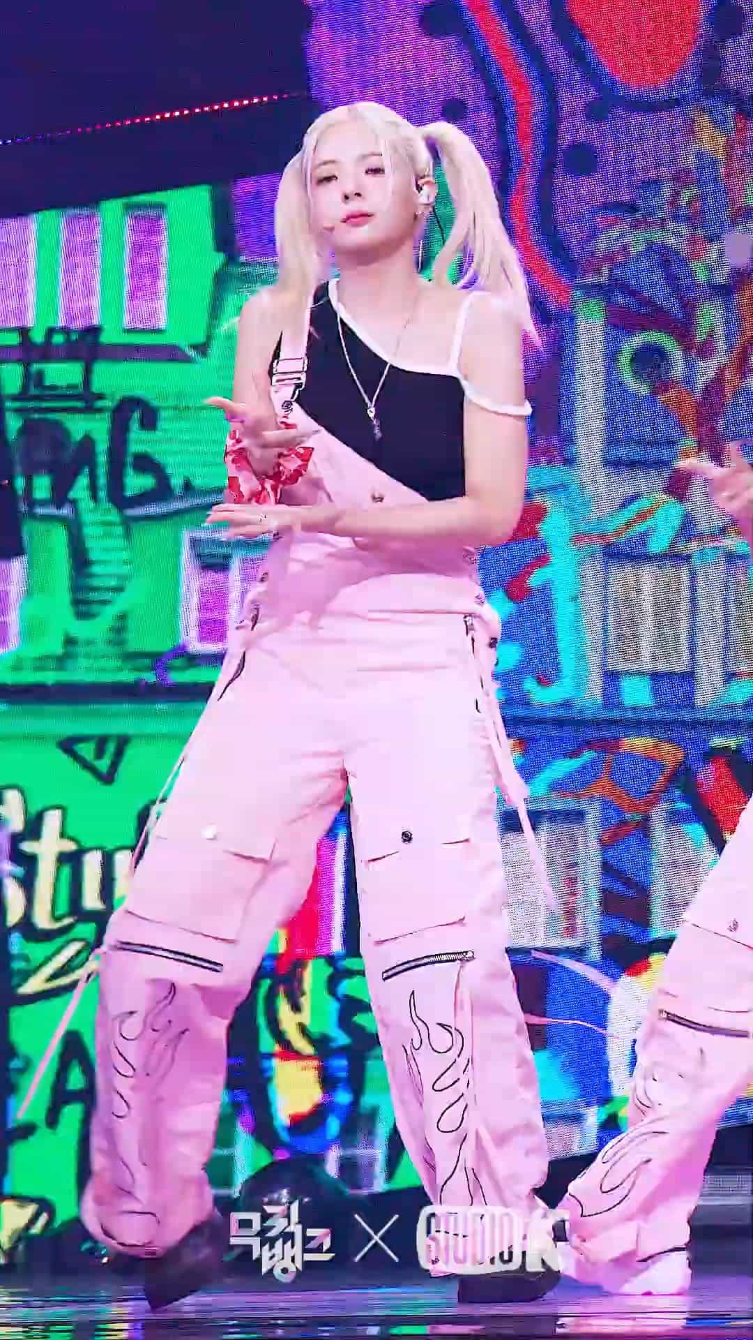 230825 ITZY 饭拍8部fancam合集[2.1G]插图