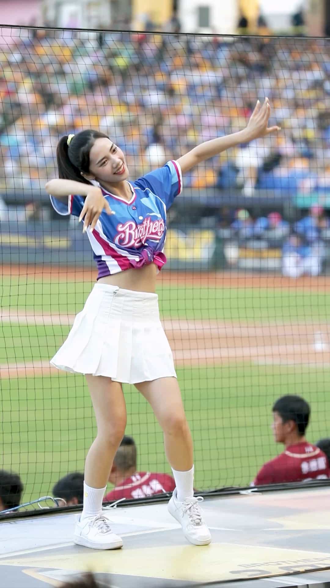 231001 啦啦队饭拍秀82部fancam合集[17.7G]插图1