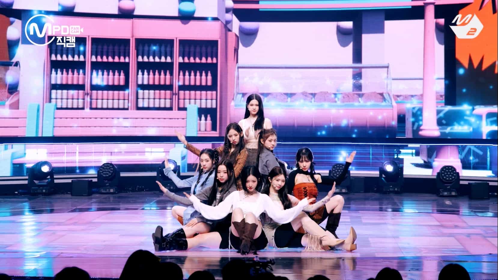 231012 tripleS 饭拍1部fancam合集[373M]插图