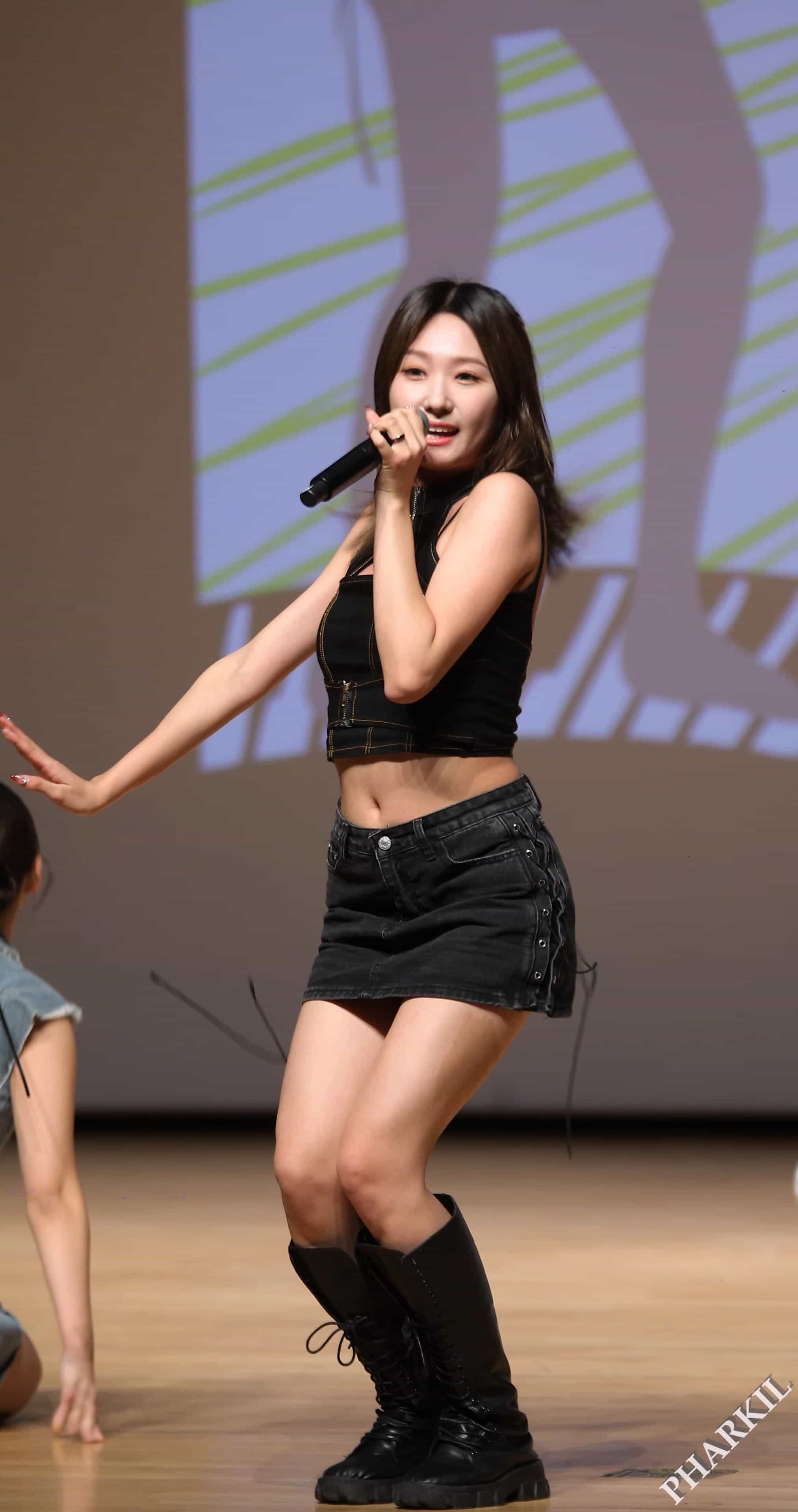 231014 We;Na 饭拍9部fancam合集[3.84G]插图