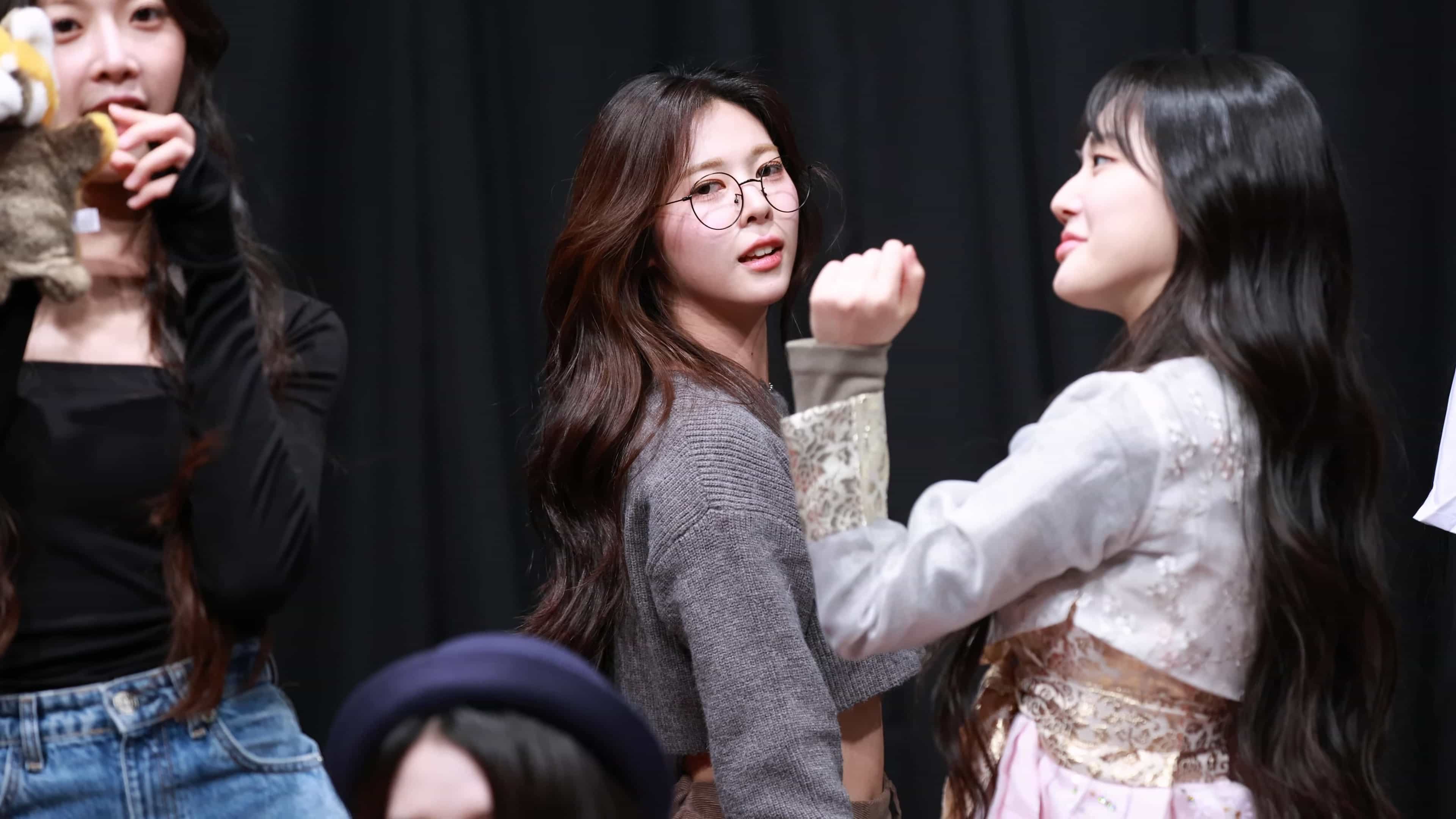 231103 tripleS 饭拍3部fancam合集[1.59G]插图