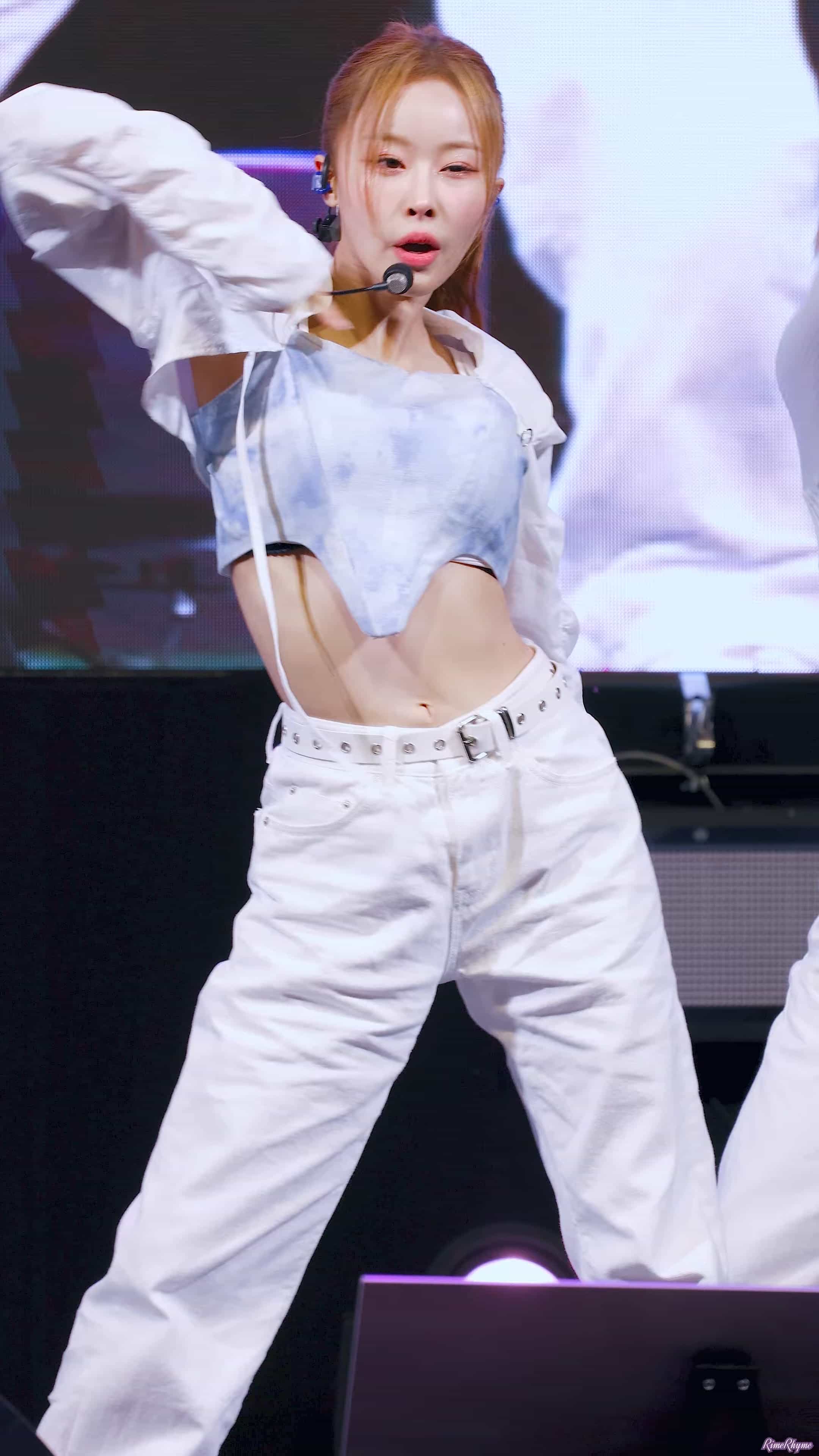 231110 Queenz Eye 饭拍18部fancam合集[8.57G]插图1