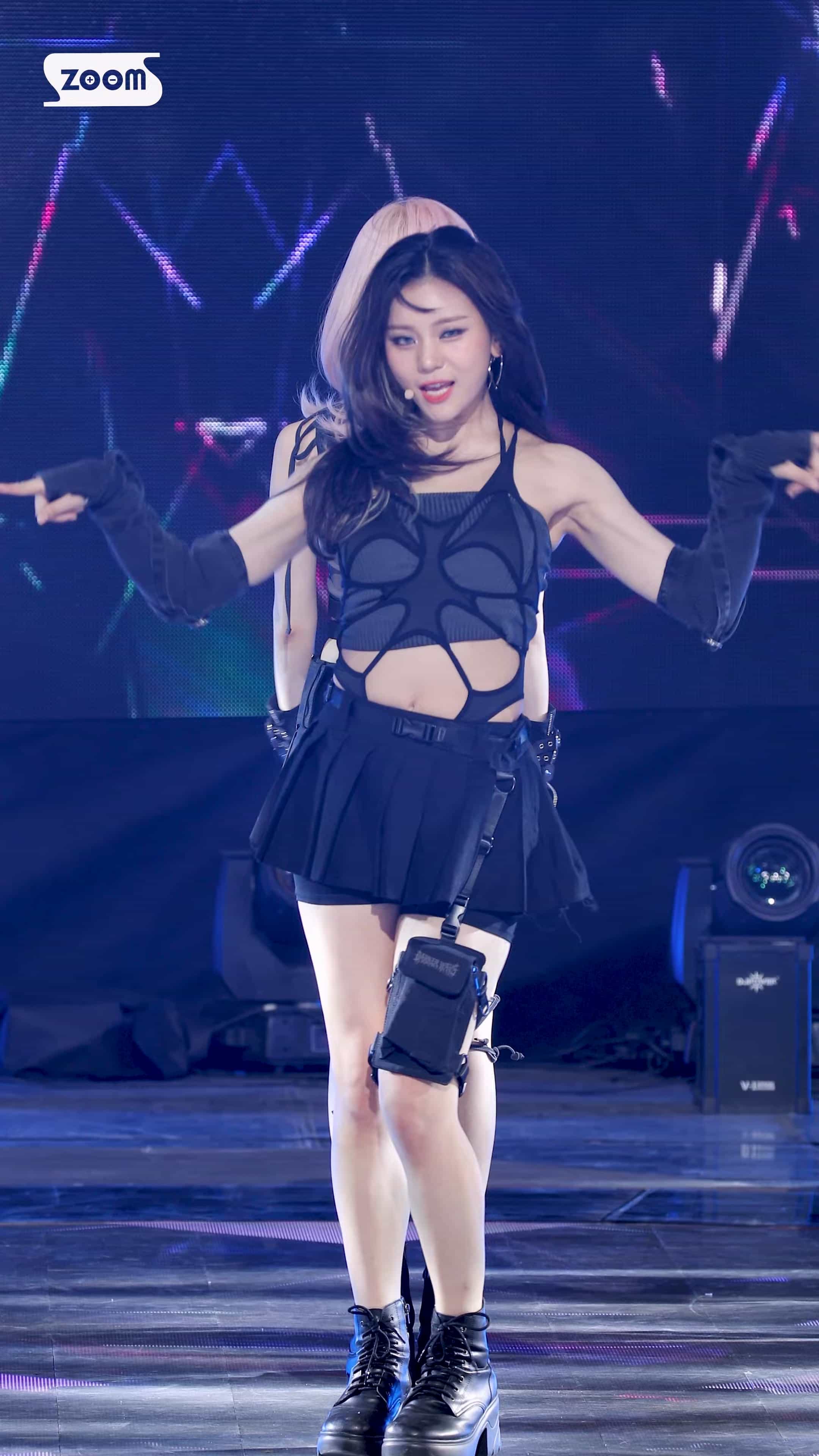 231119 VIVIZ 饭拍4部fancam合集[1.56G]插图