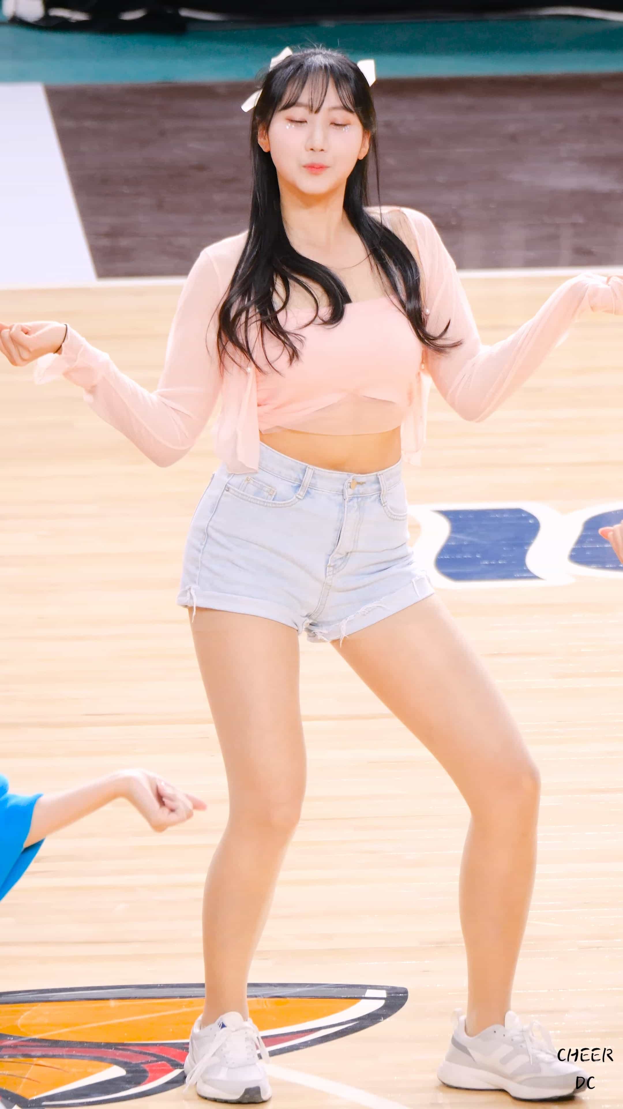 231209 啦啦队饭拍秀29部fancam合集[11.5G]插图