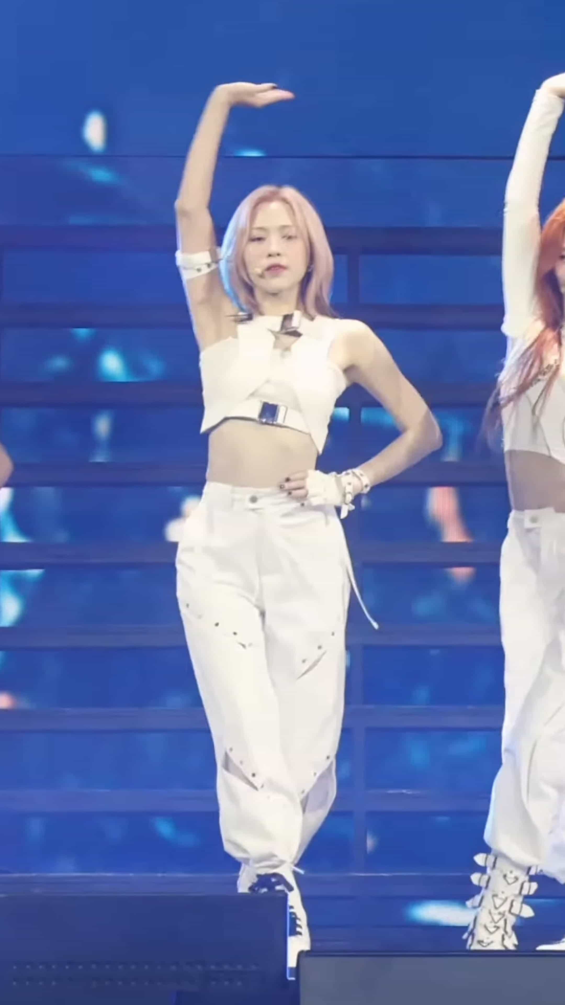 231214 ITZY 饭拍秀7部fancam合集[2.78G]插图1