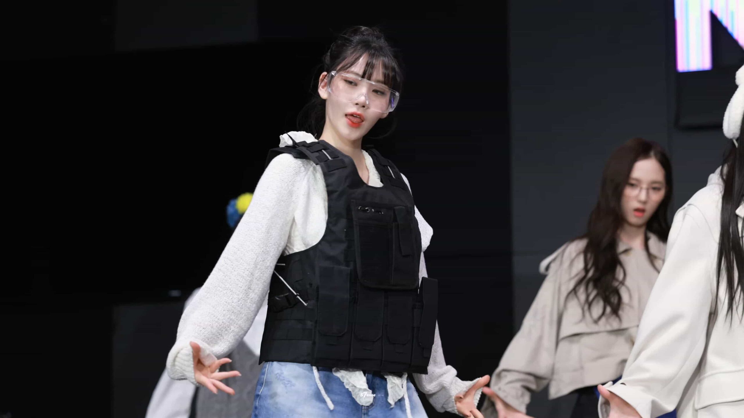 240107 tripleS 饭拍2部fancam合集[788M]插图